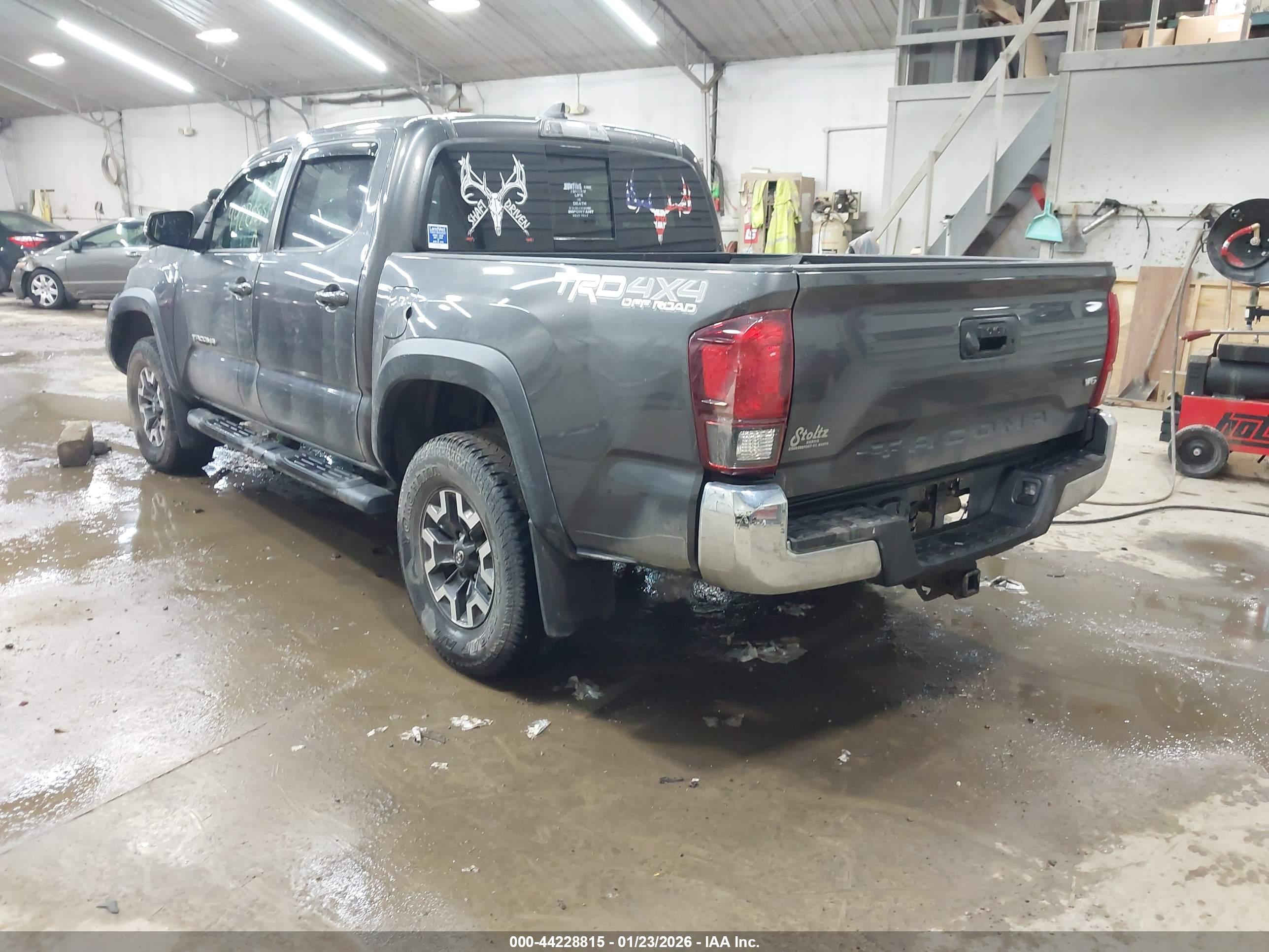 TOYOTA TACOMA image 3