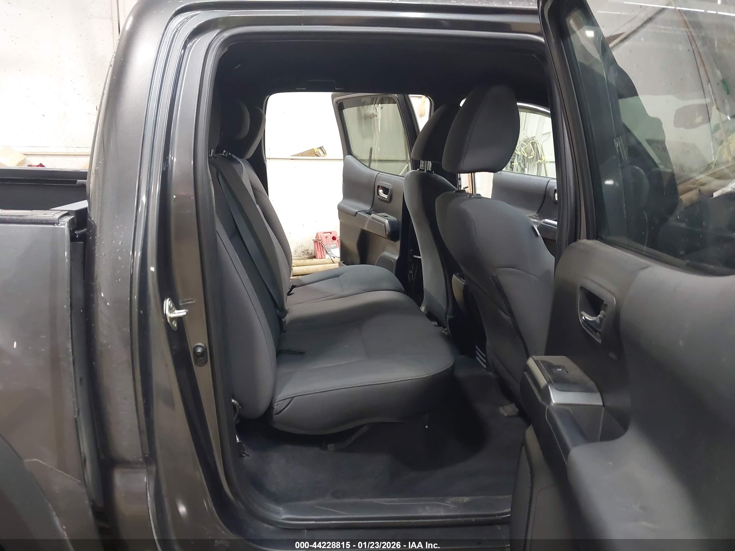 TOYOTA TACOMA image 8