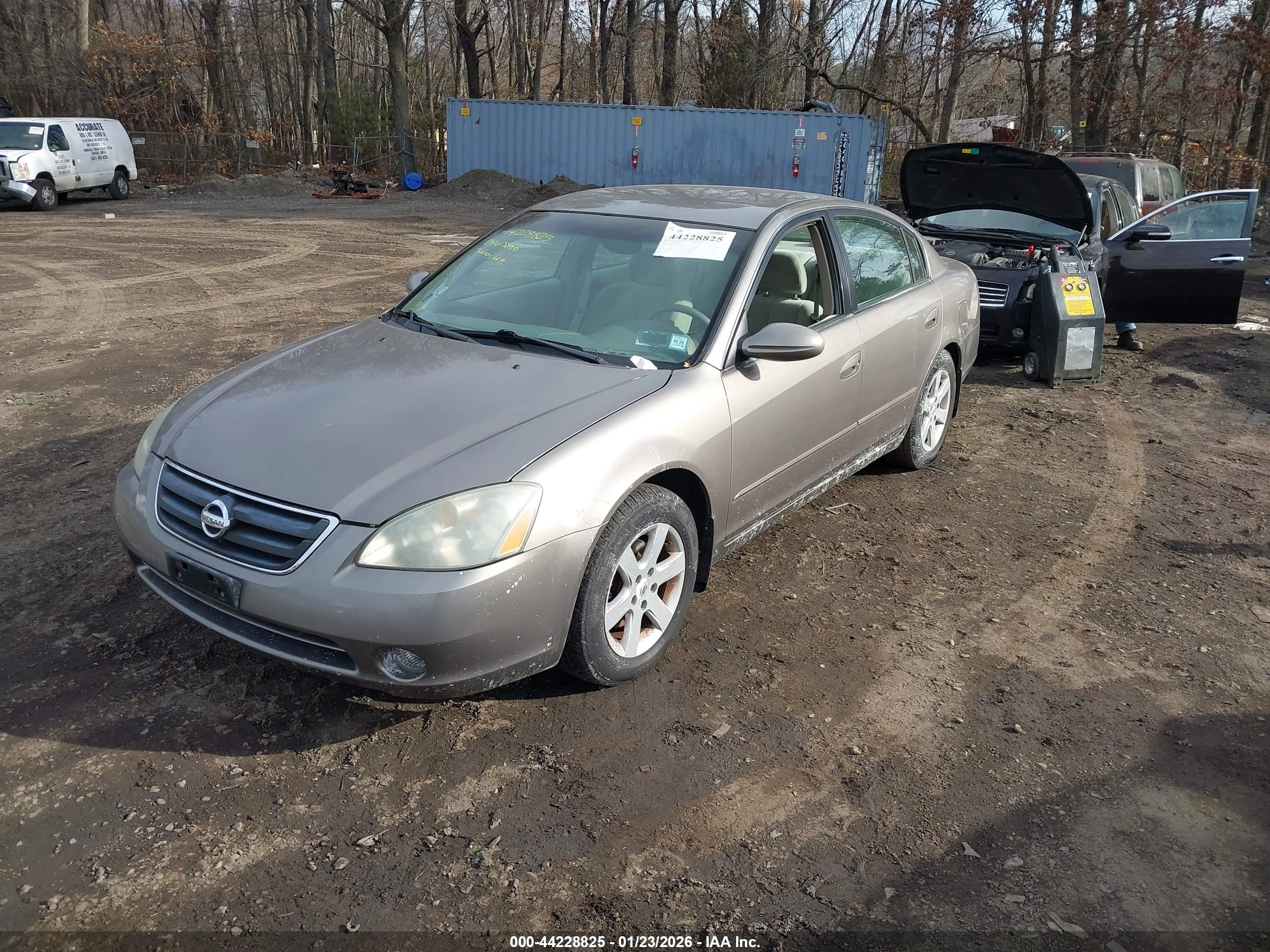 NISSAN ALTIMA image 2