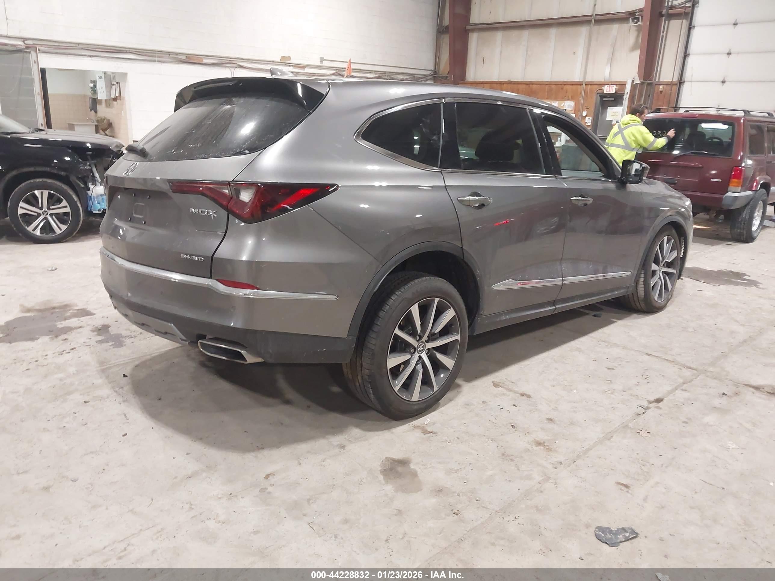 ACURA MDX image 4