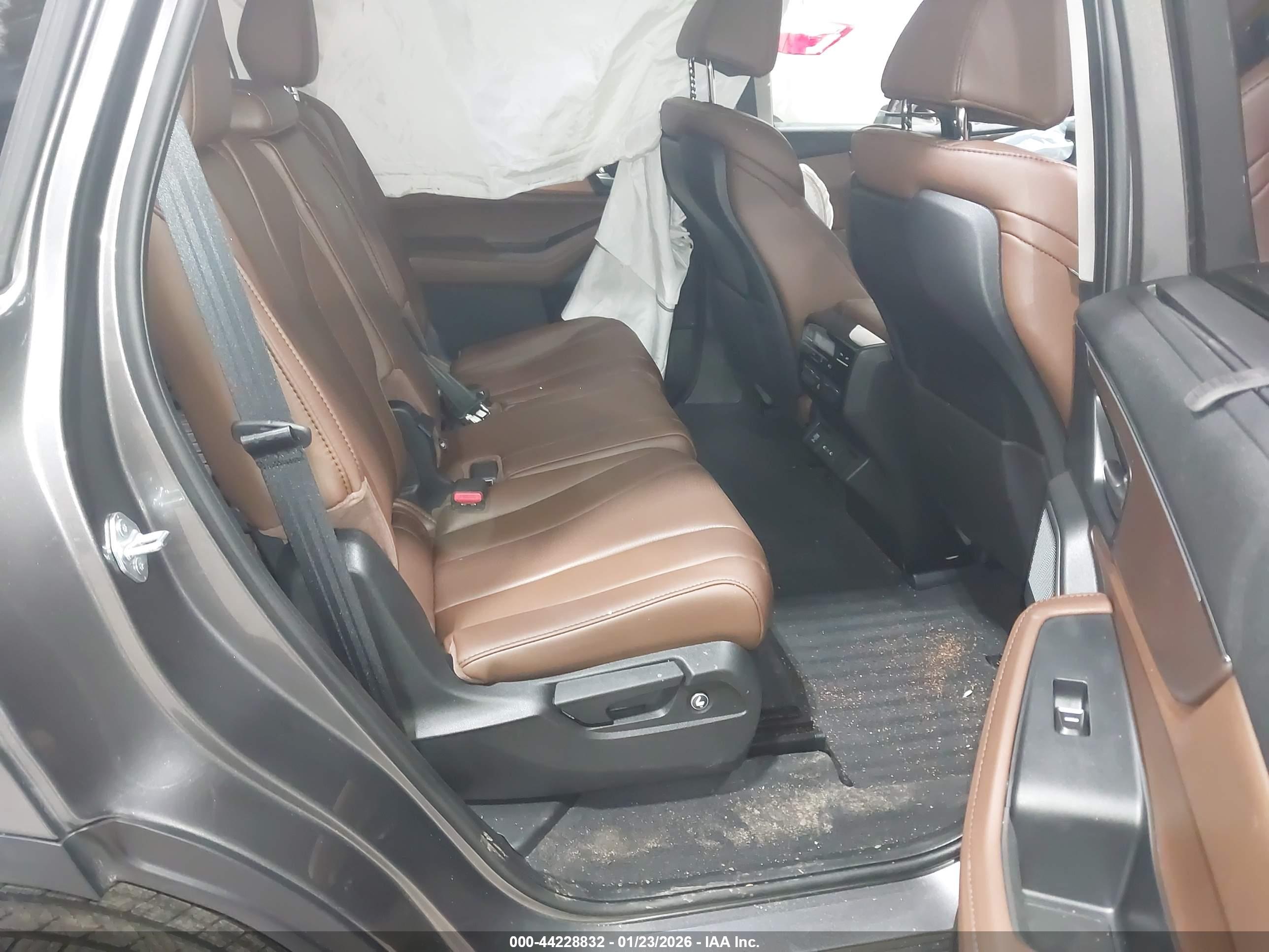 ACURA MDX image 8
