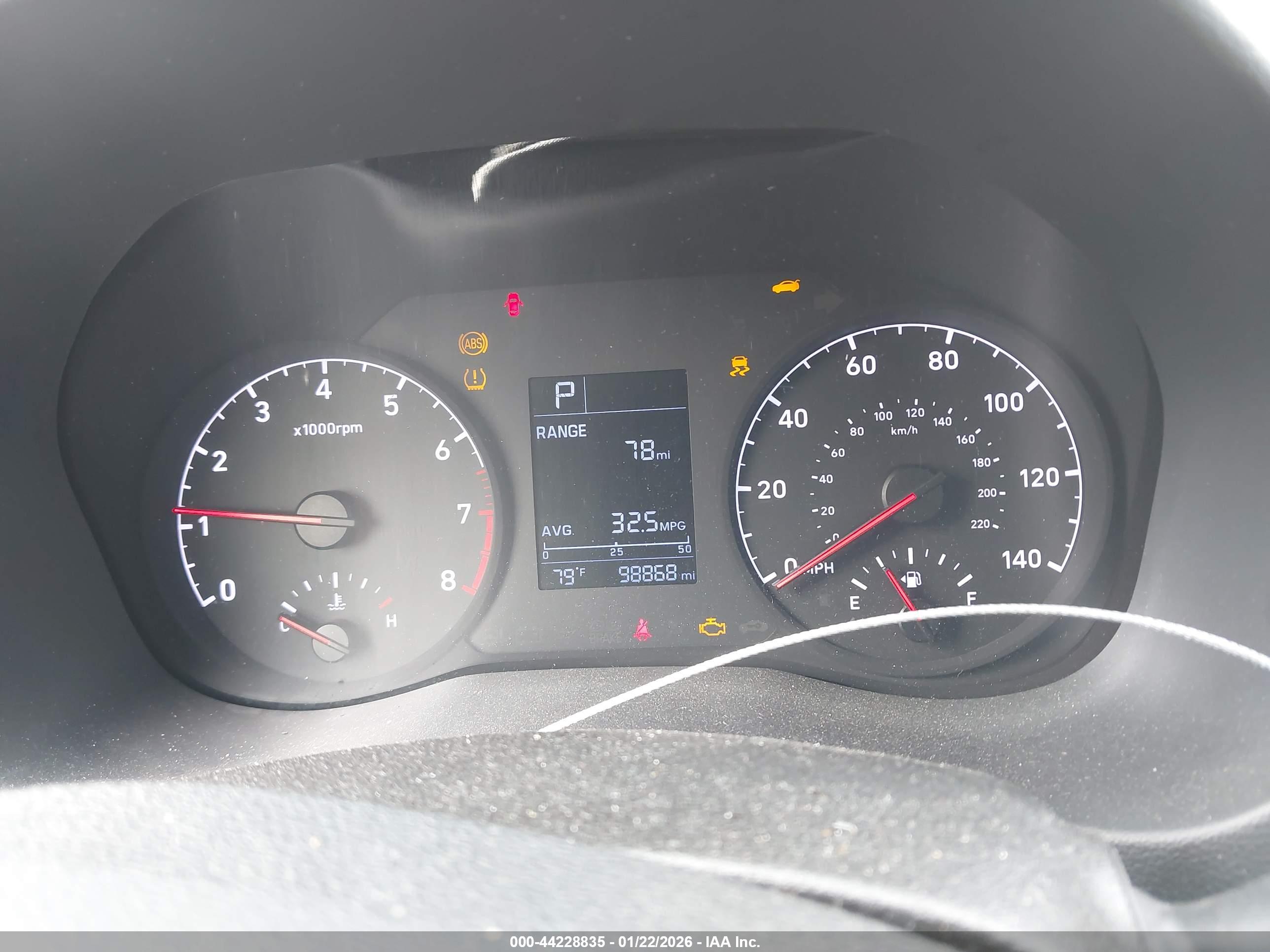 HYUNDAI ACCENT image 7