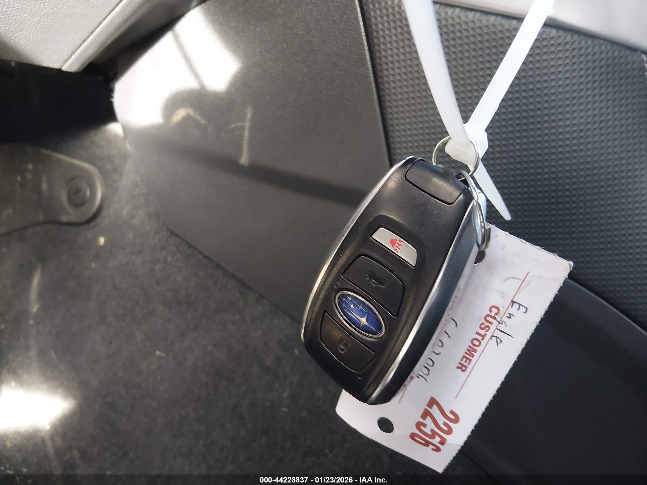 SUBARU FORESTER image 11