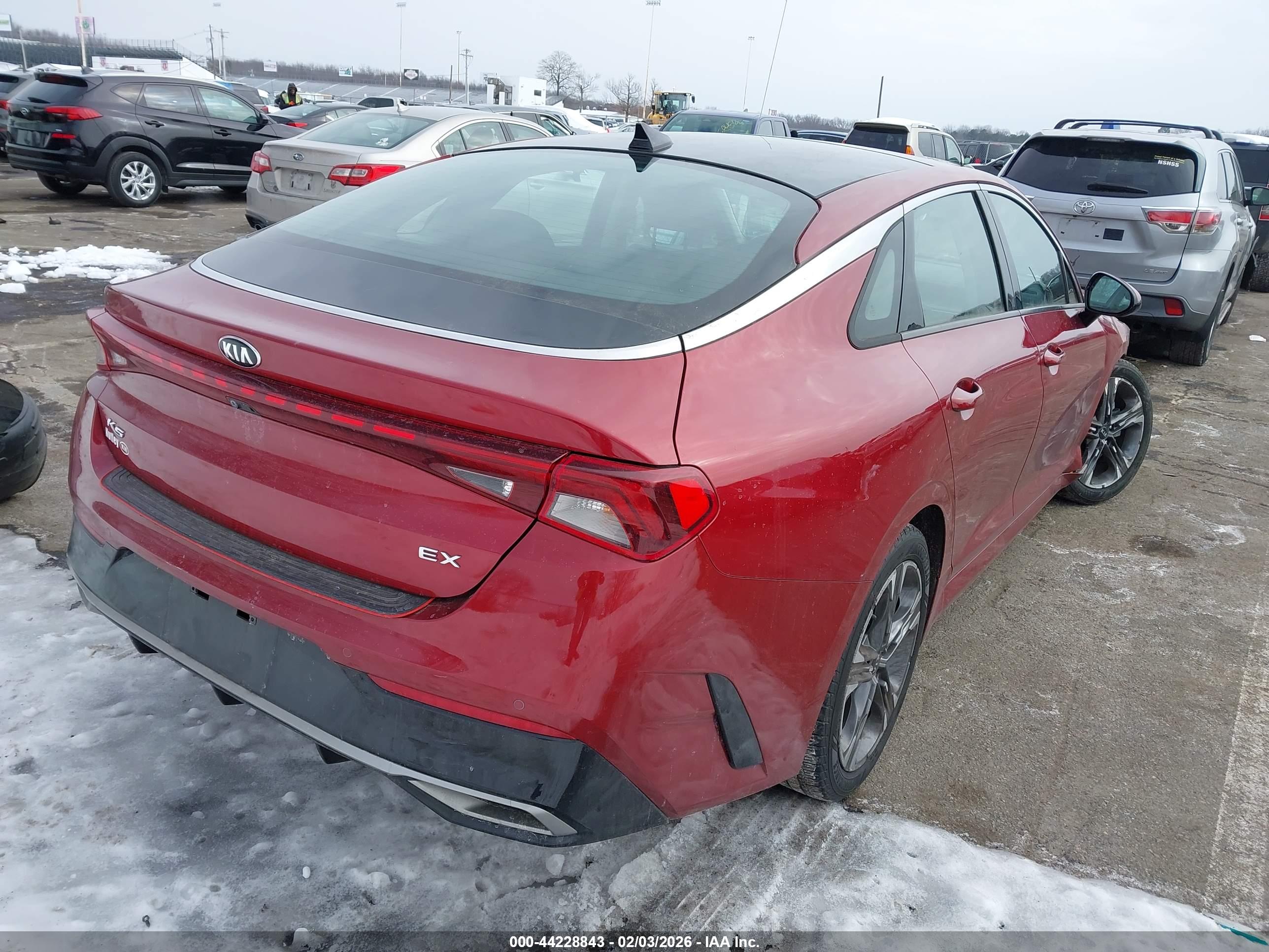 KIA K5 image 4