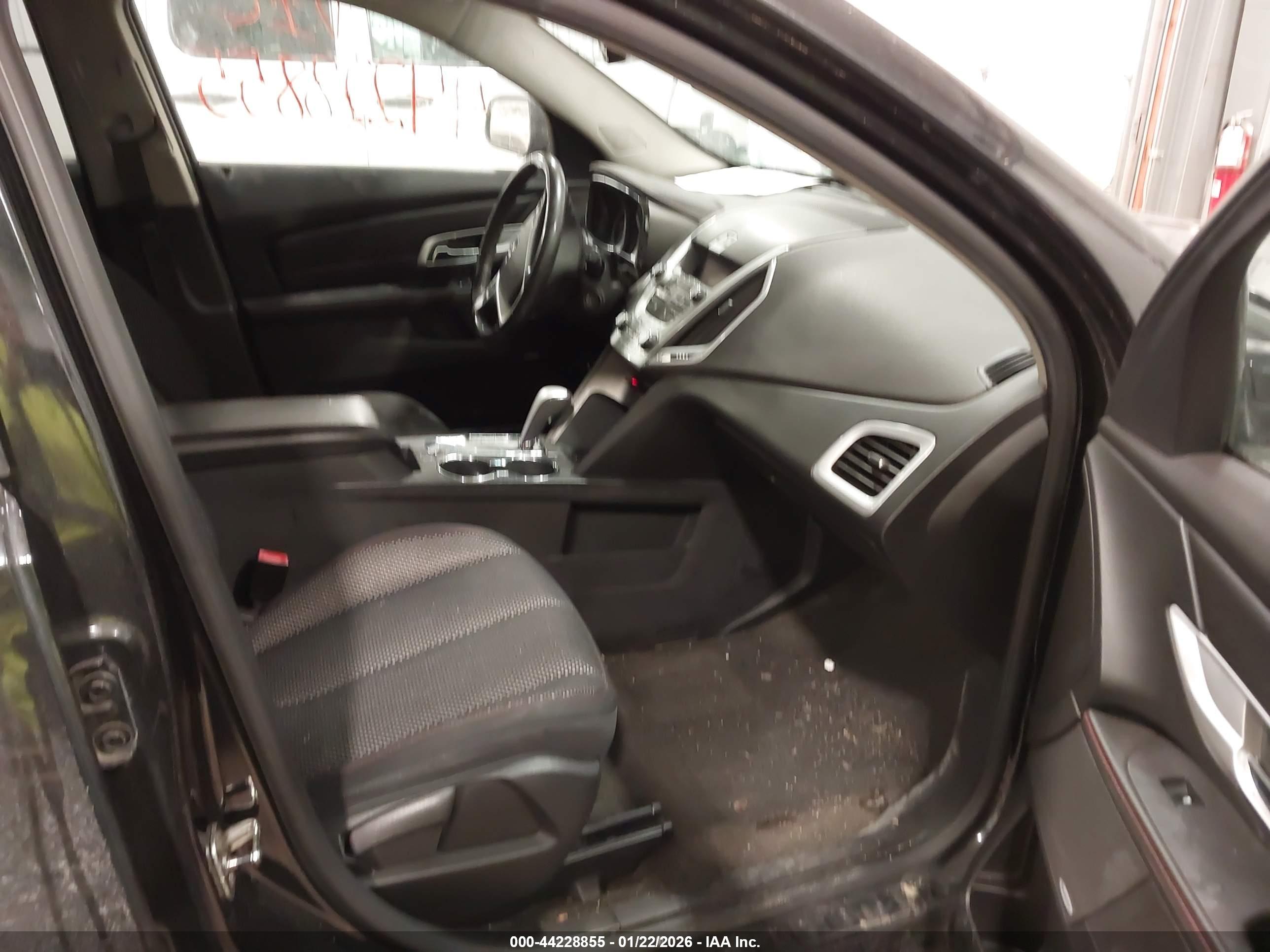 GMC TERRAIN image 5