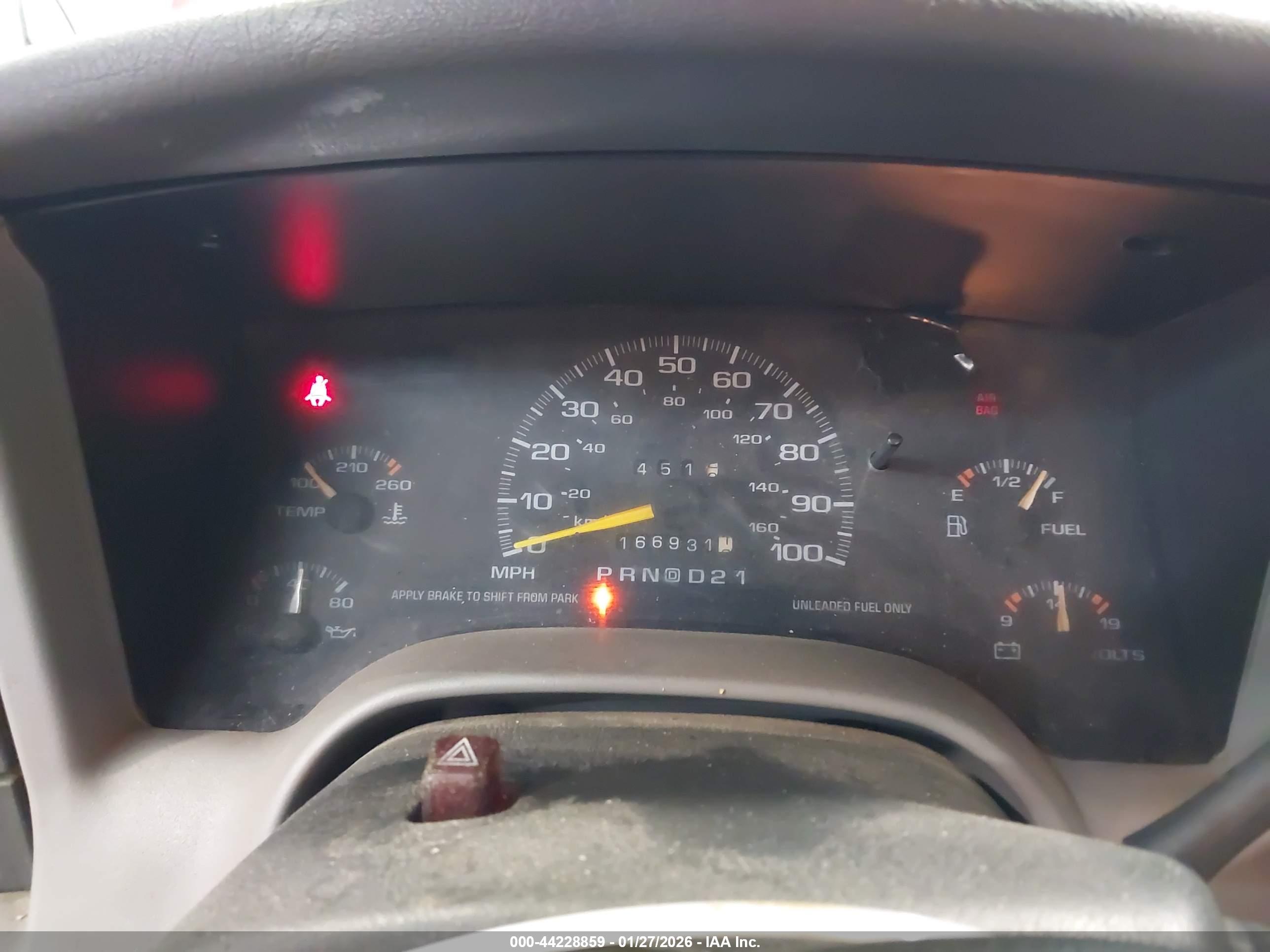 CHEVROLET BLAZER image 7