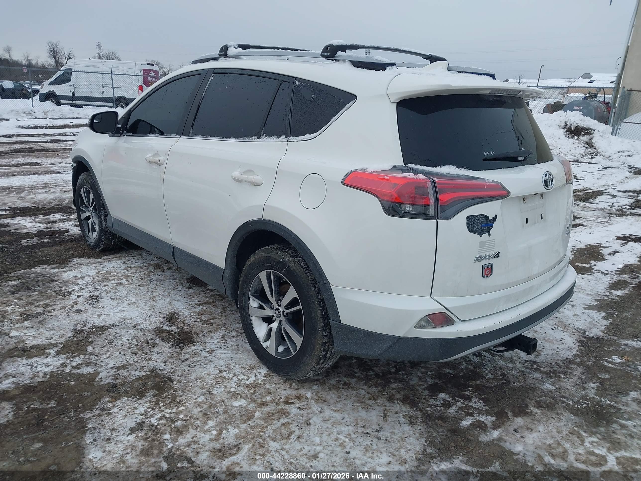 TOYOTA RAV4 image 3