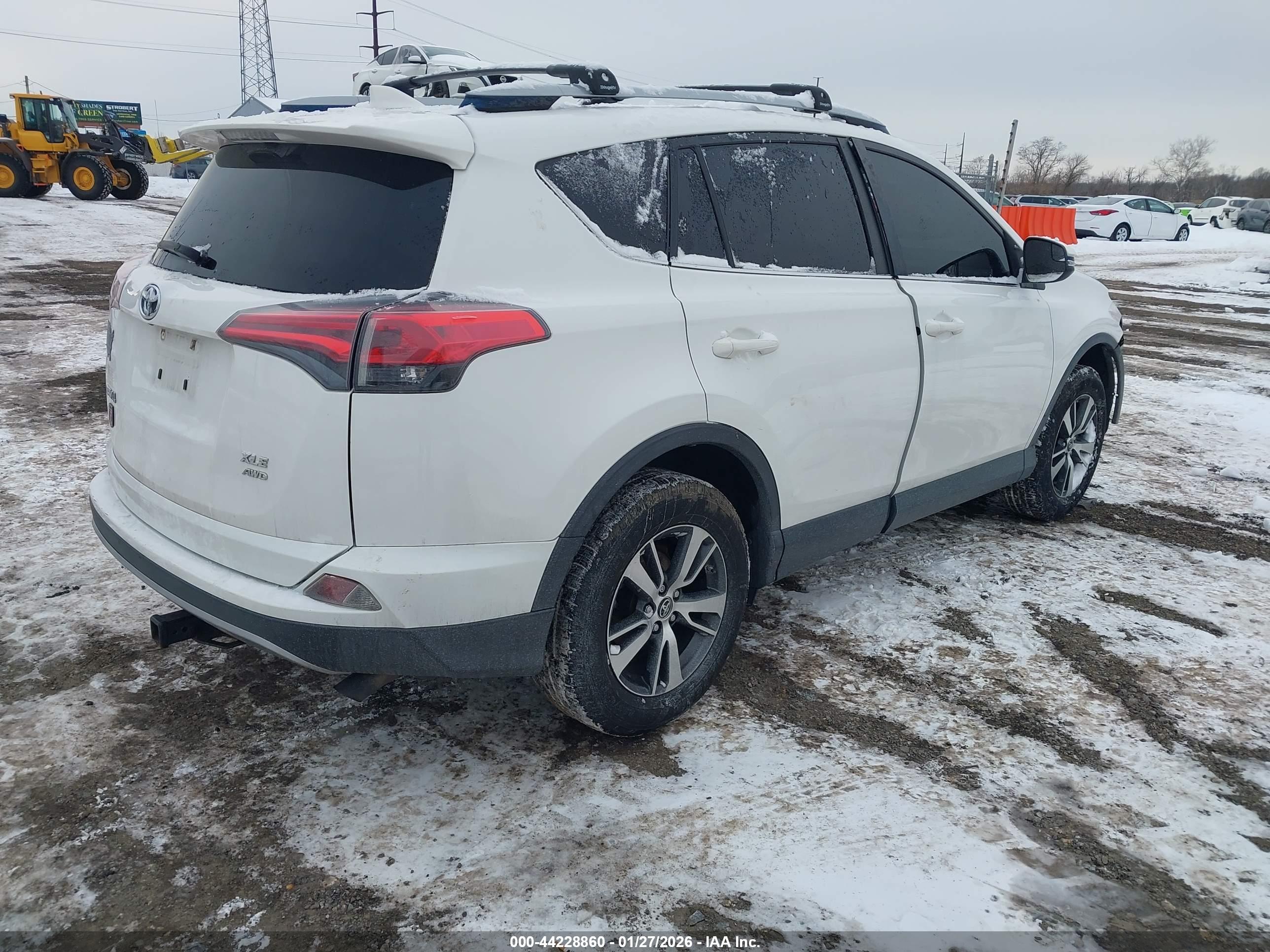 TOYOTA RAV4 image 4