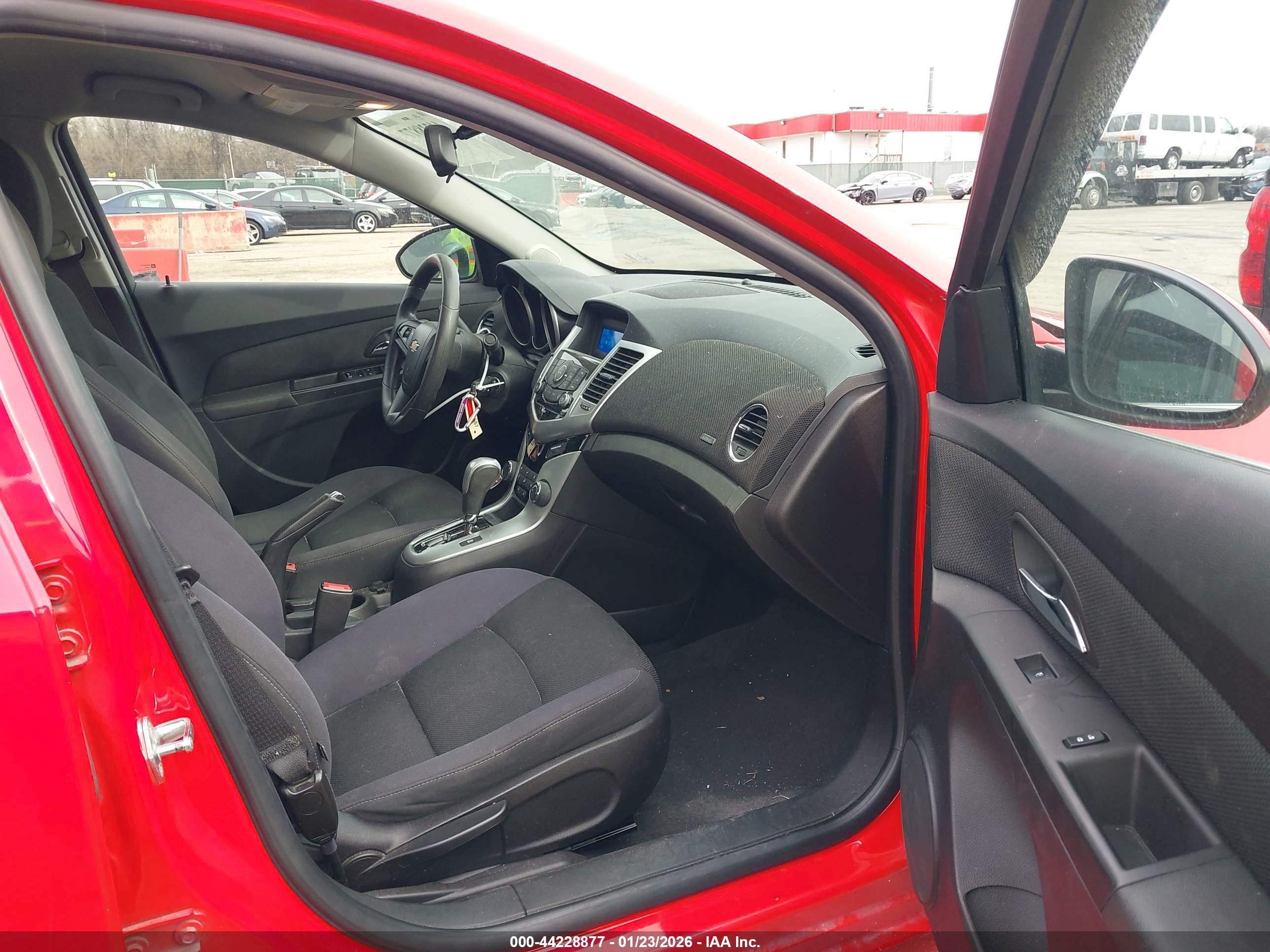 CHEVROLET CRUZE image 5