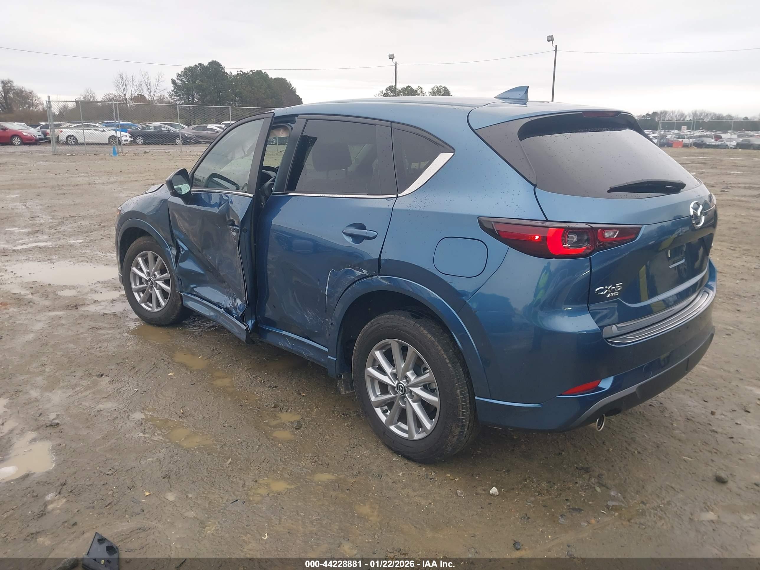 MAZDA CX-5 image 3