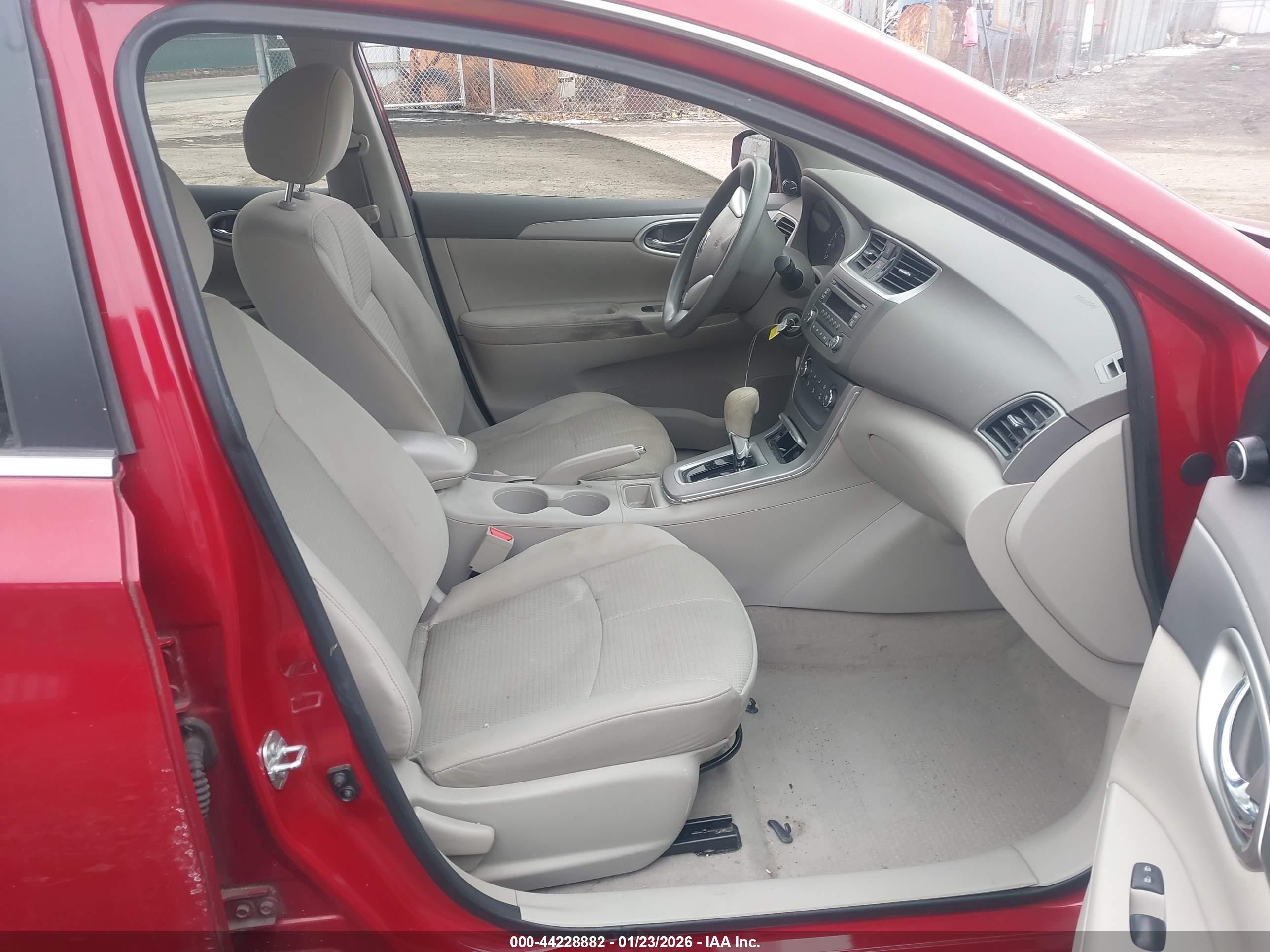 NISSAN SENTRA image 5