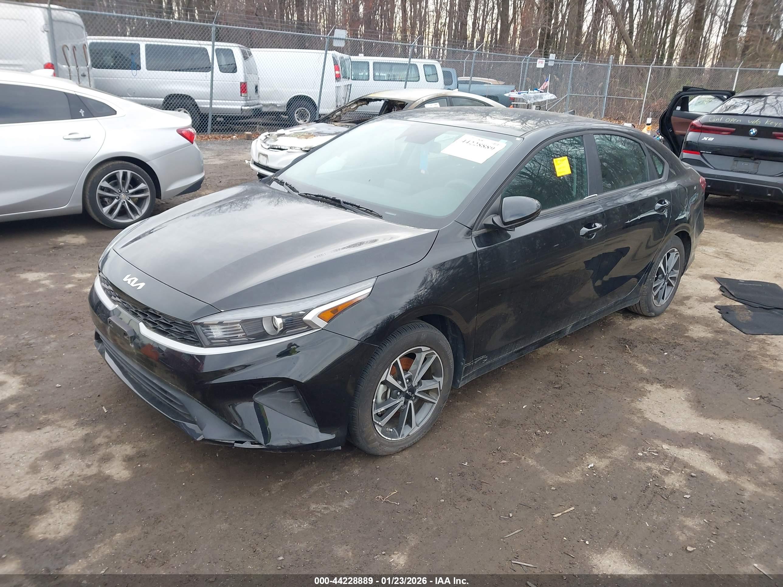 KIA FORTE image 2