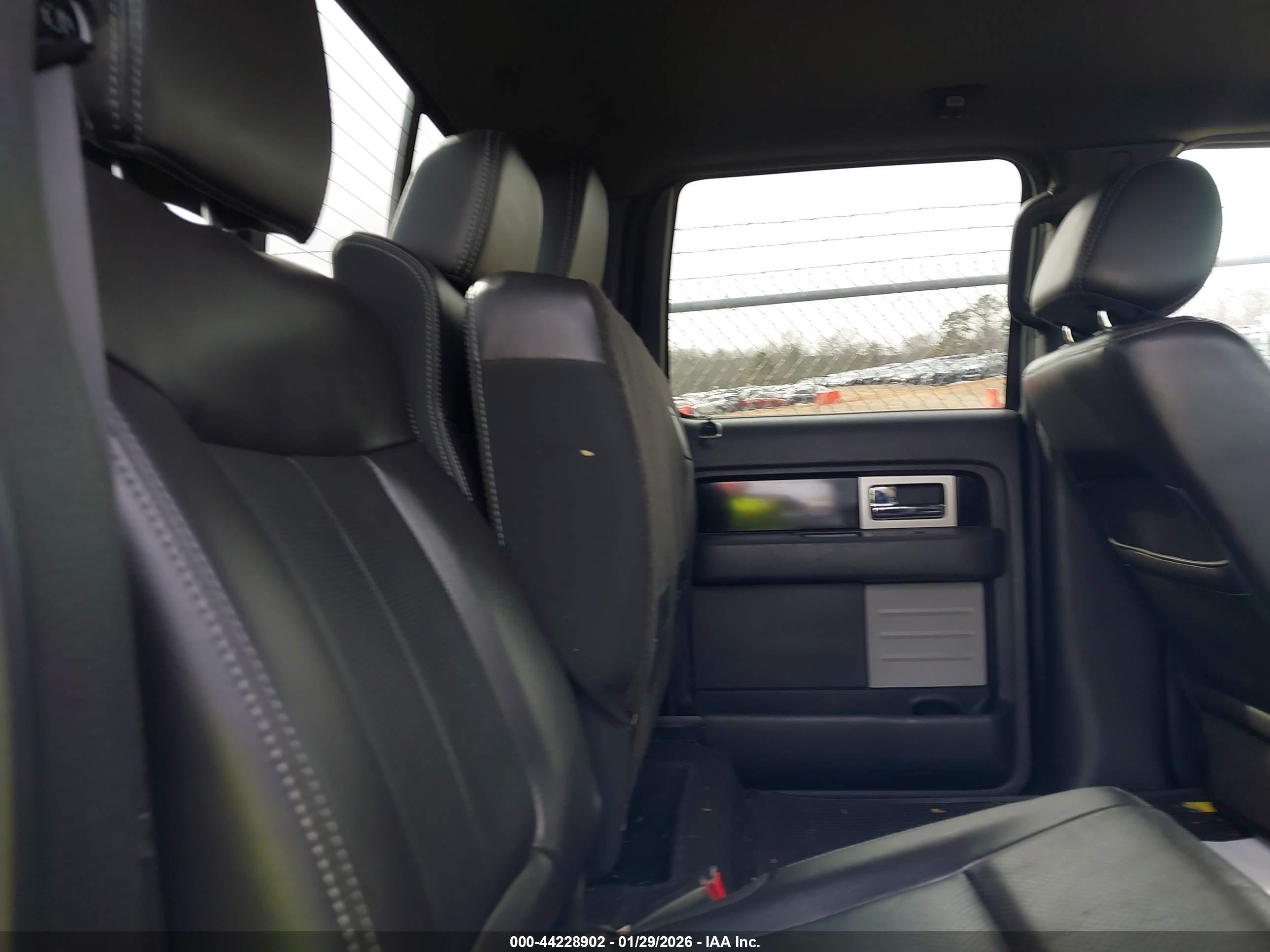 FORD F-150 image 8