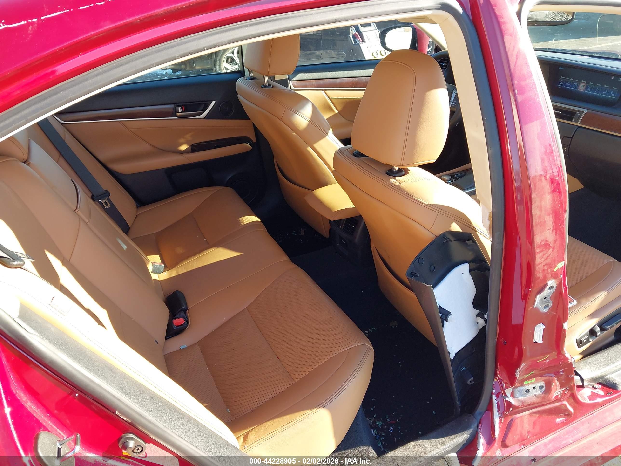 LEXUS GS image 8