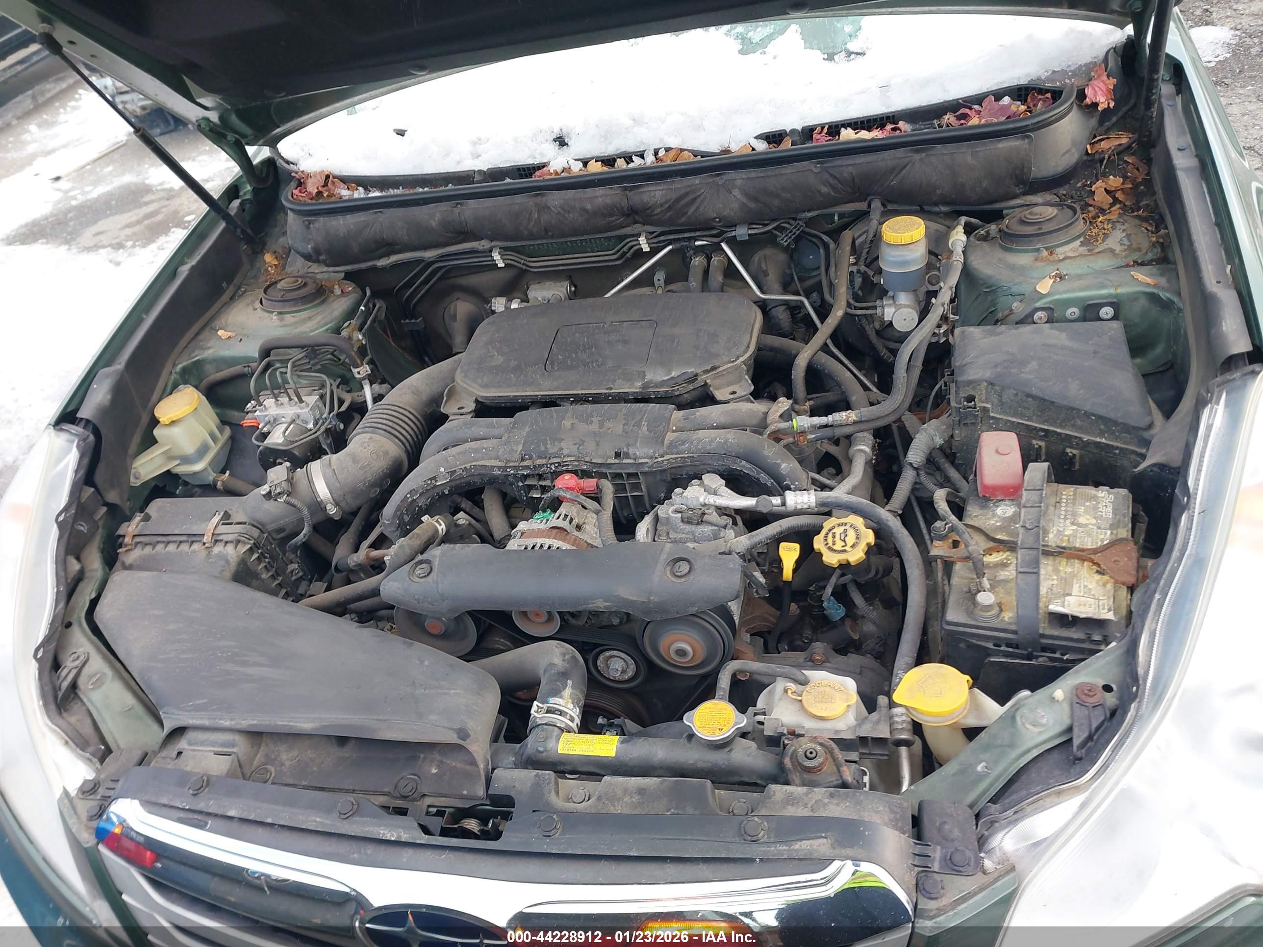 SUBARU OUTBACK image 10