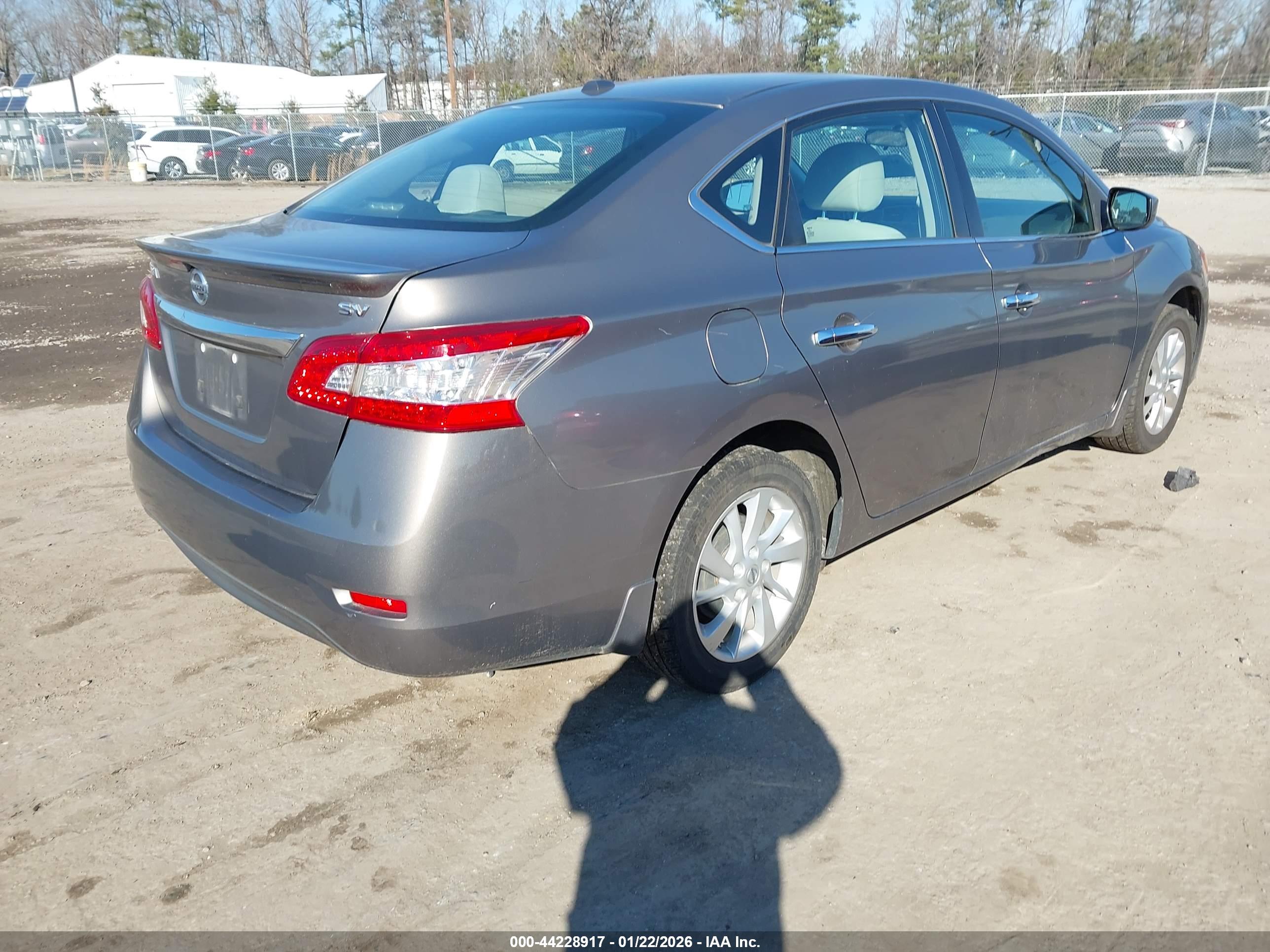 NISSAN SENTRA image 4