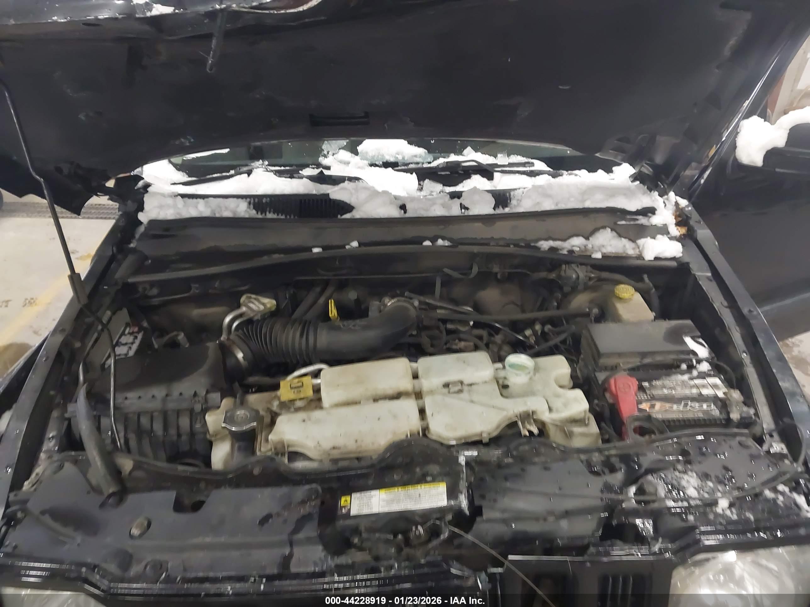 JEEP LIBERTY image 10