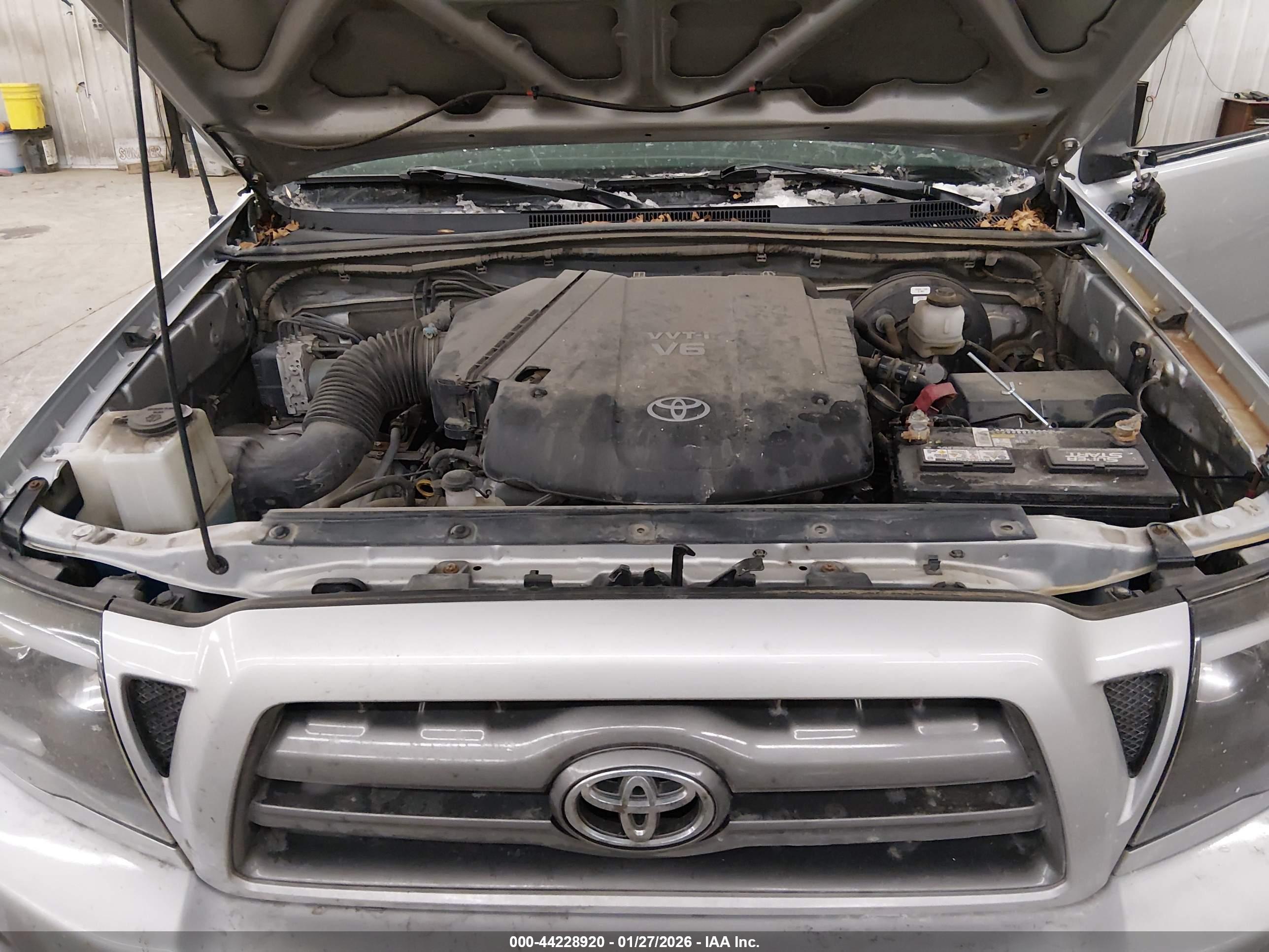 TOYOTA TACOMA image 10