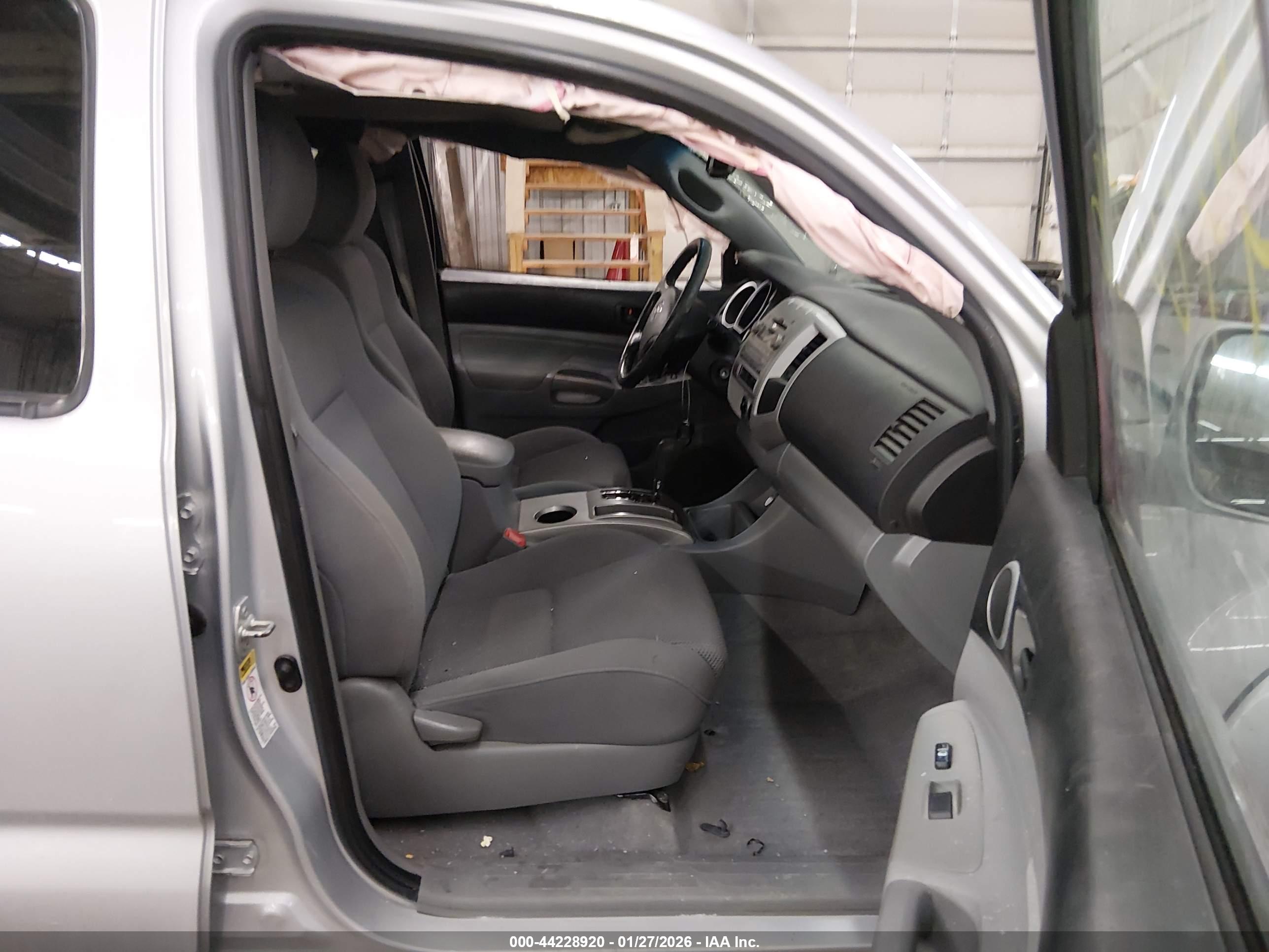 TOYOTA TACOMA image 5