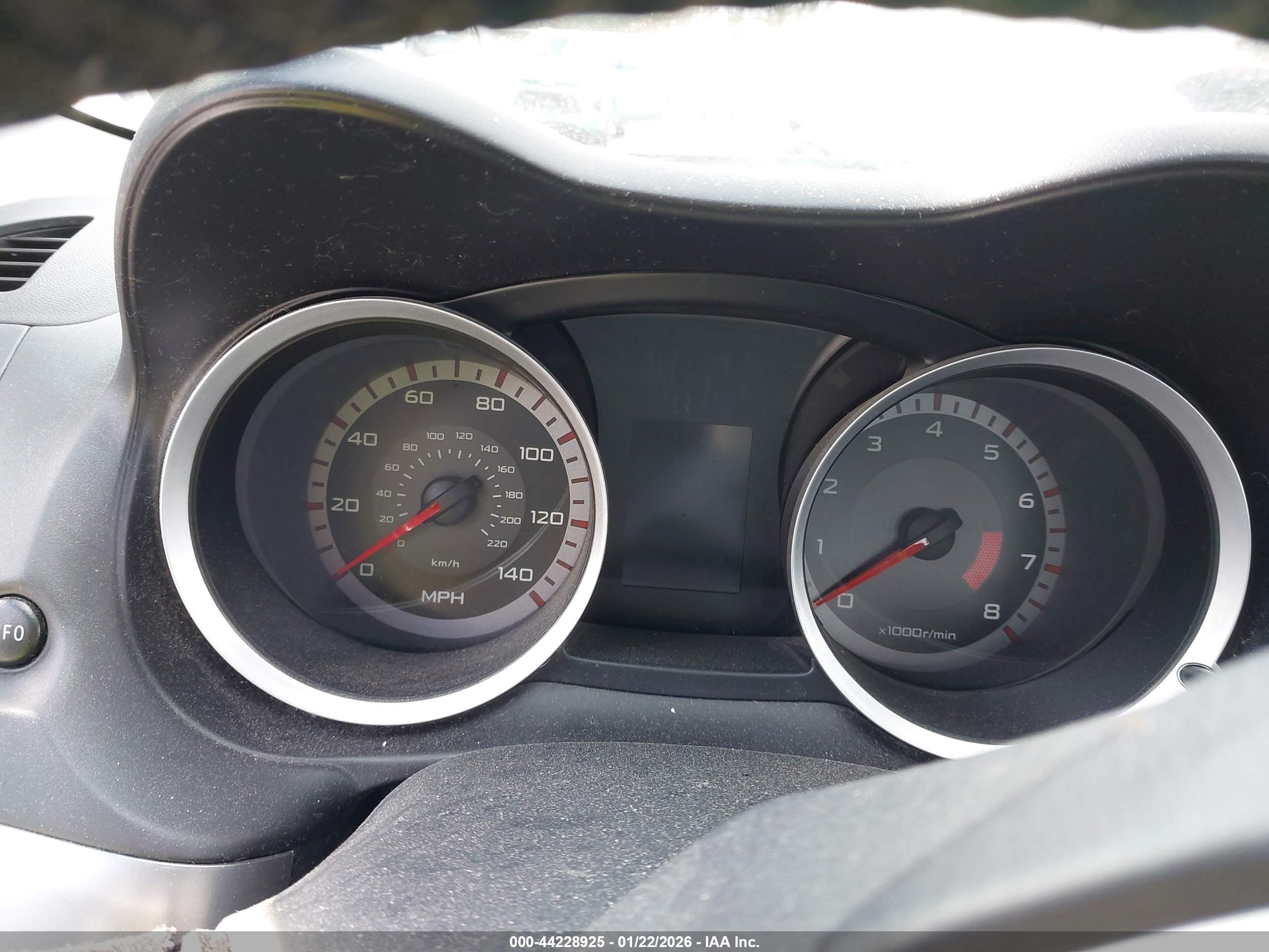 MITSUBISHI LANCER image 7