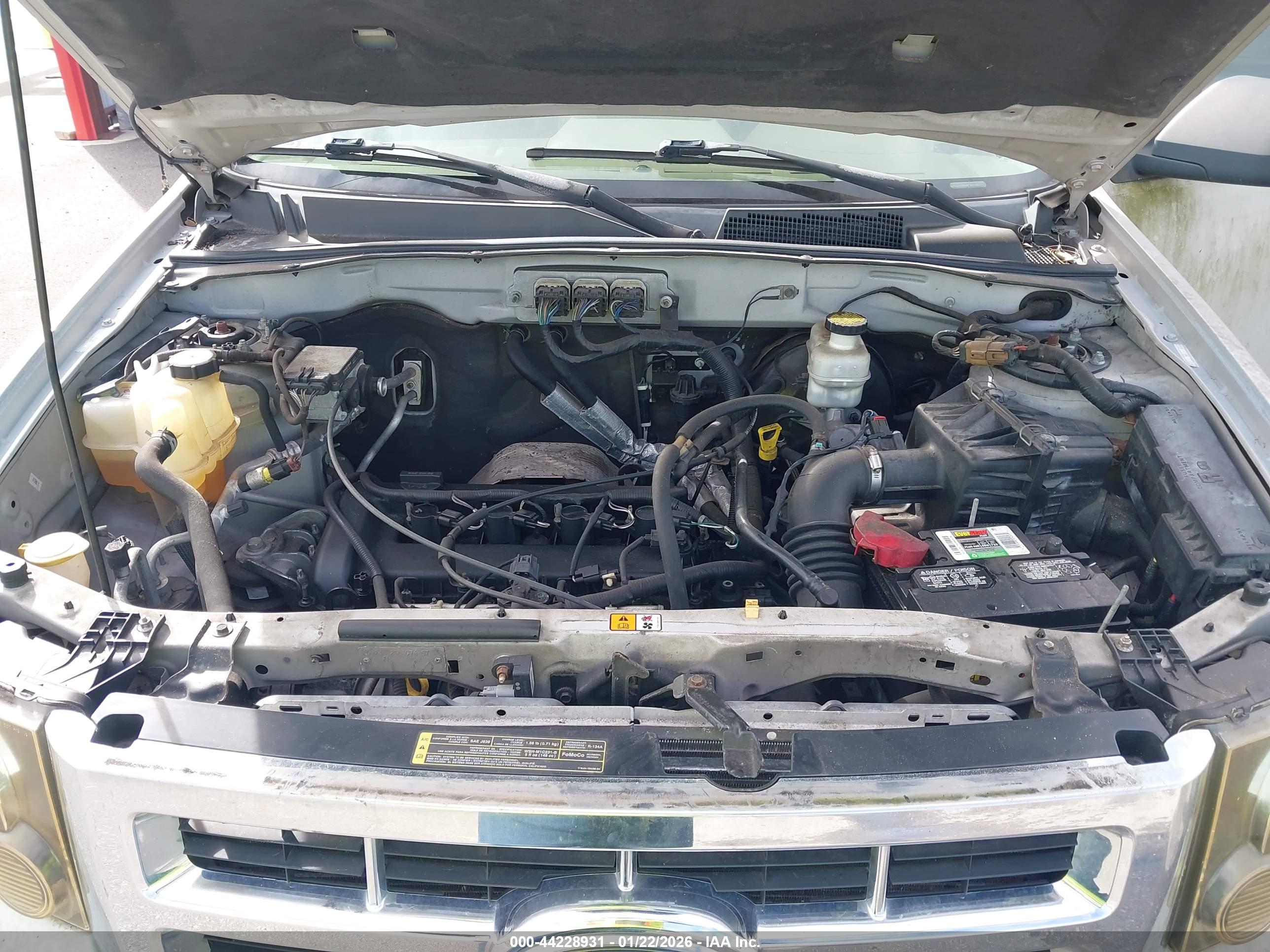 FORD ESCAPE image 10