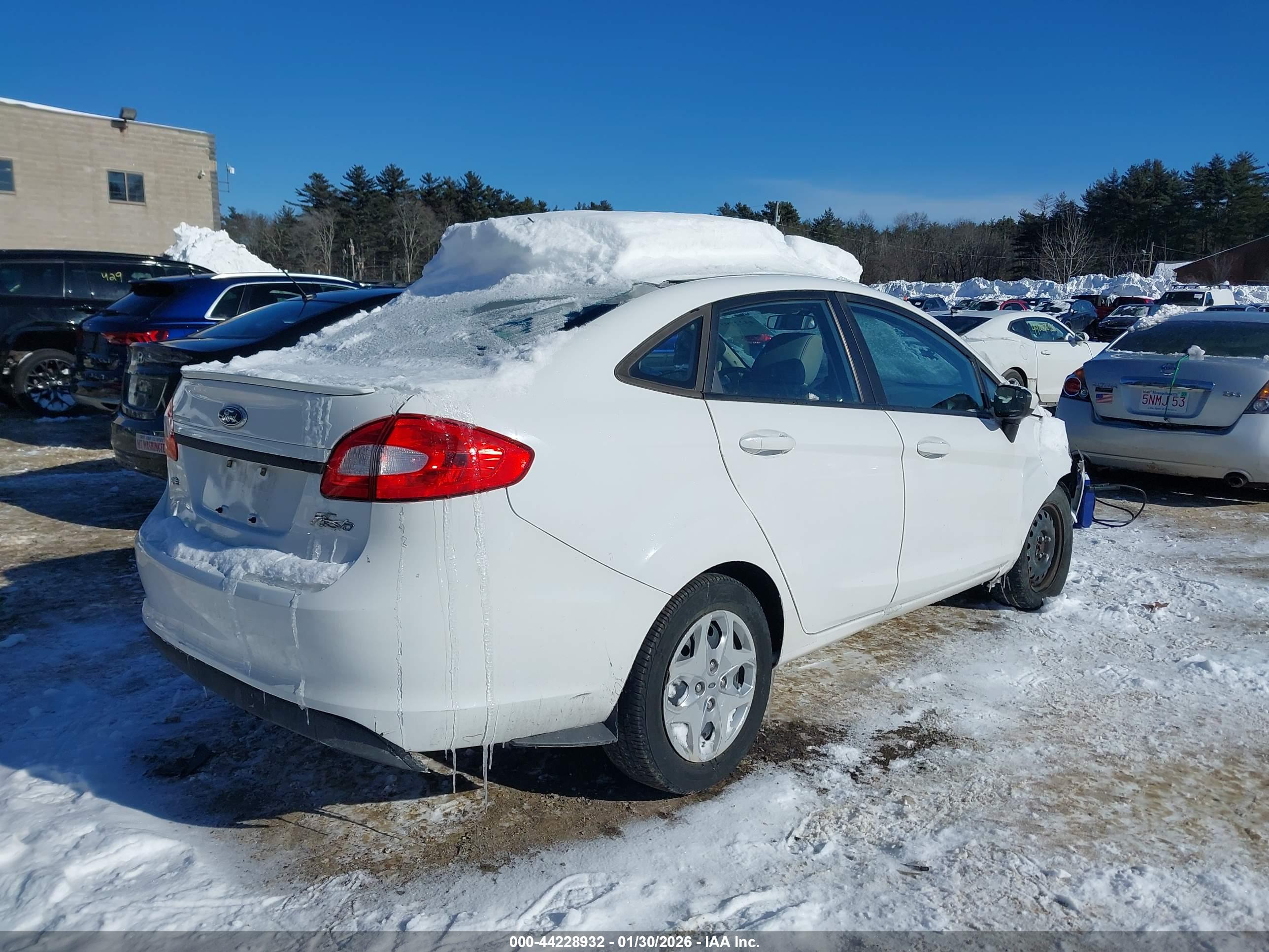 FORD FIESTA image 4
