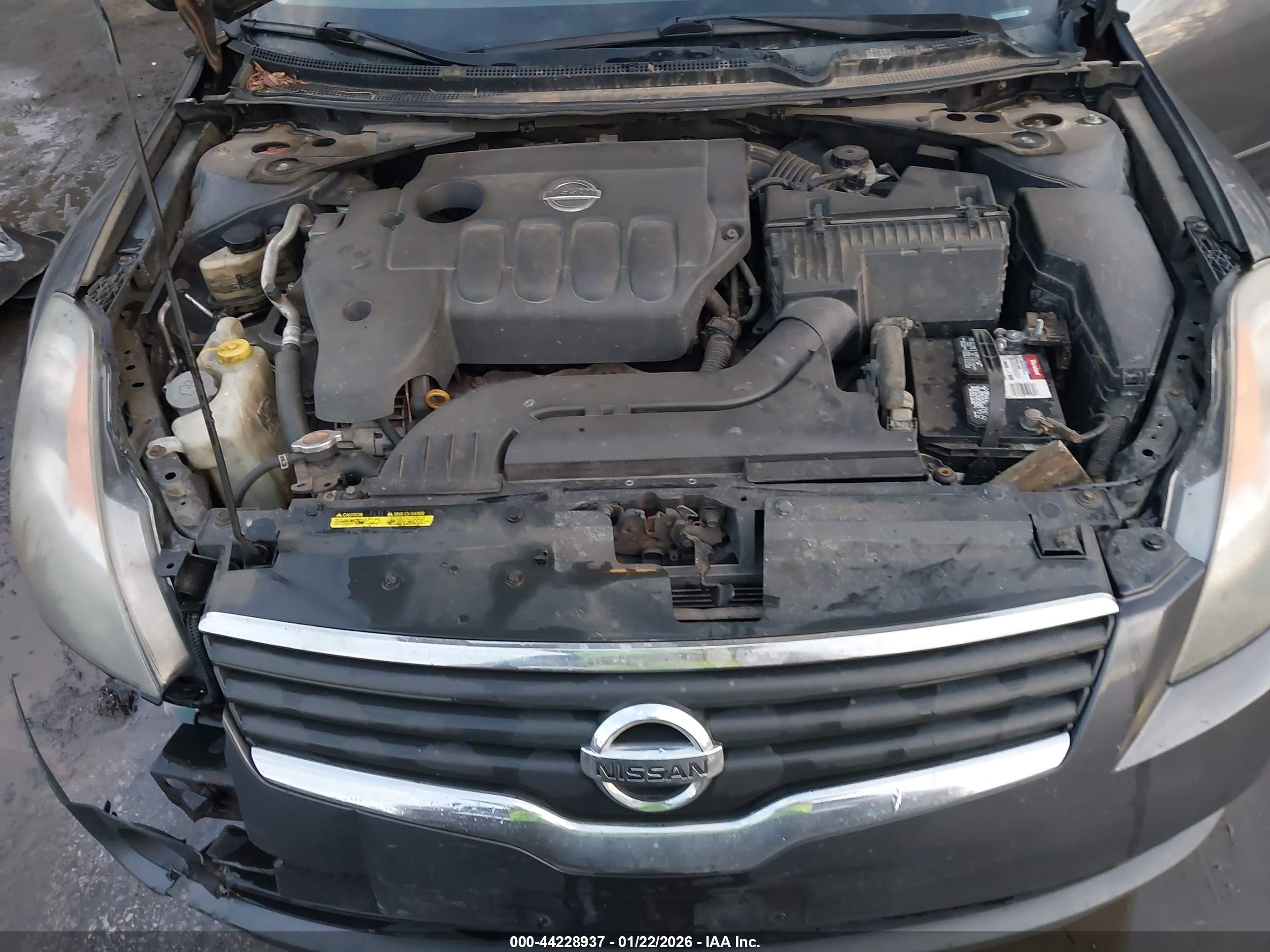 NISSAN ALTIMA image 10