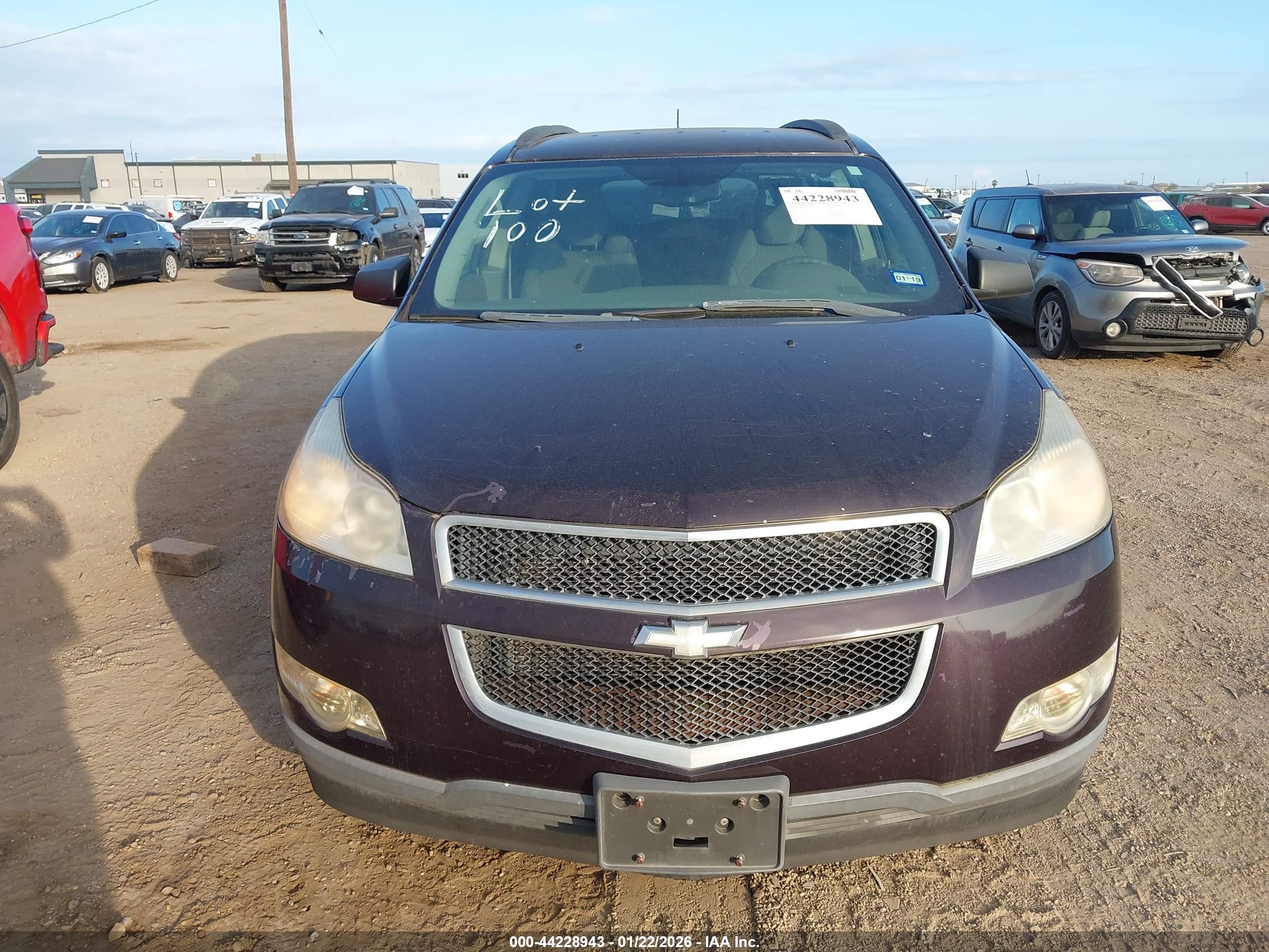 CHEVROLET TRAVERSE image 6