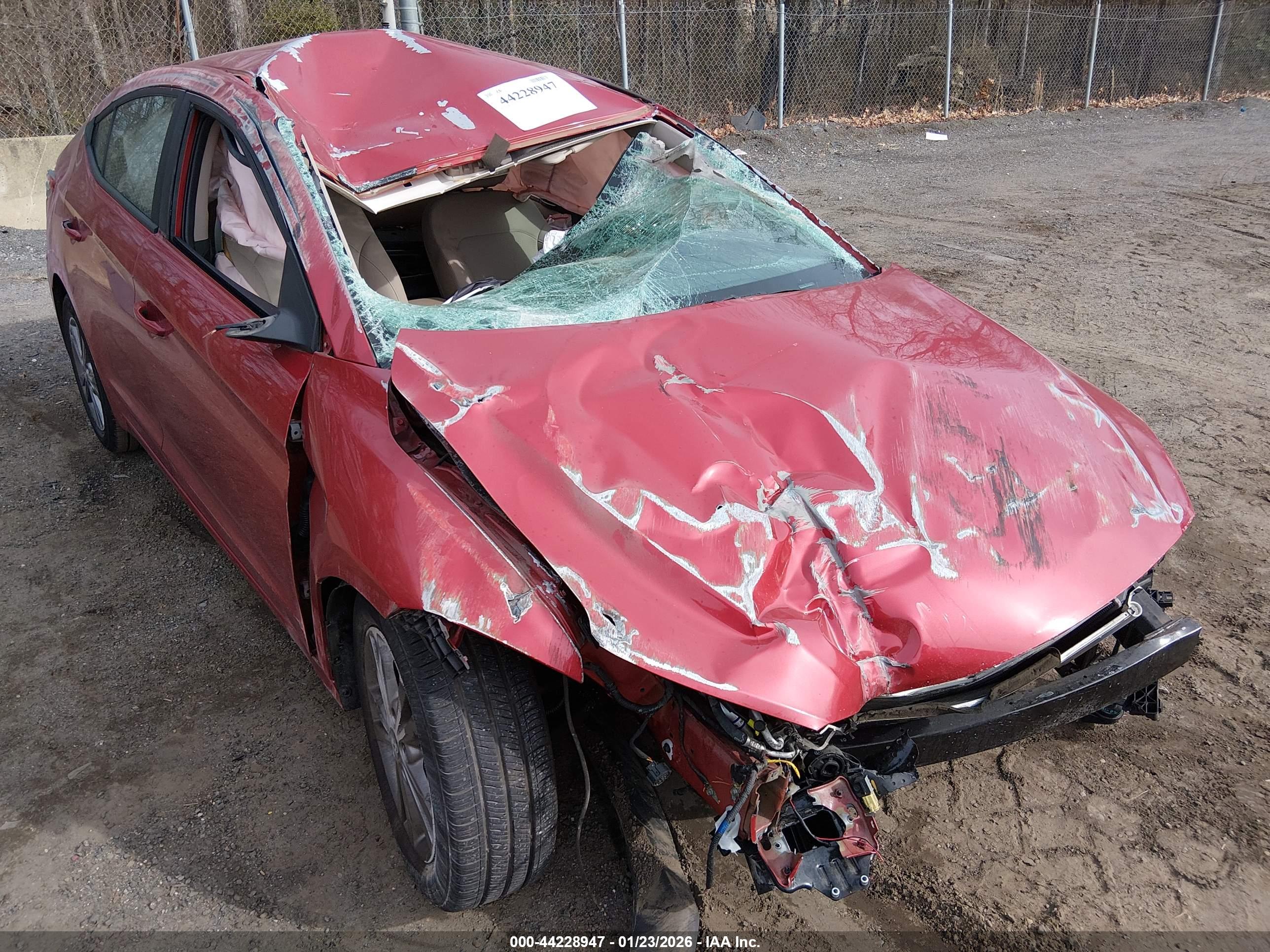 HYUNDAI ELANTRA image 6