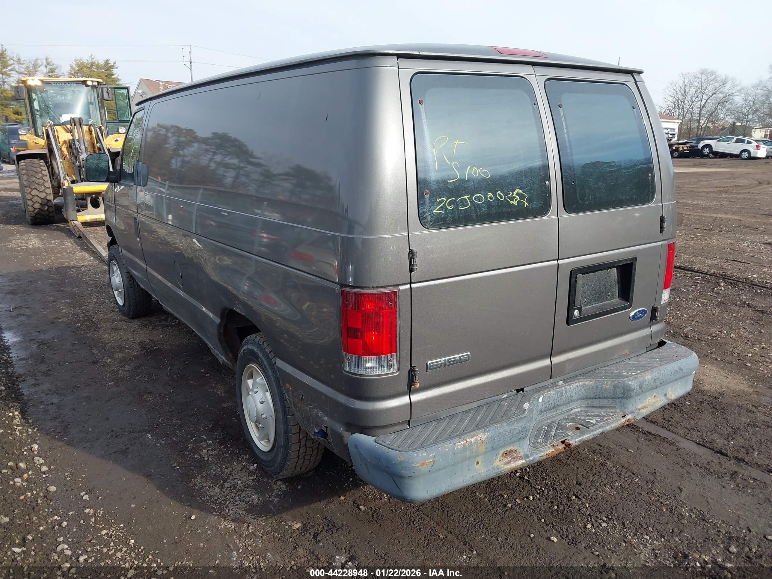 FORD E-150 image 3