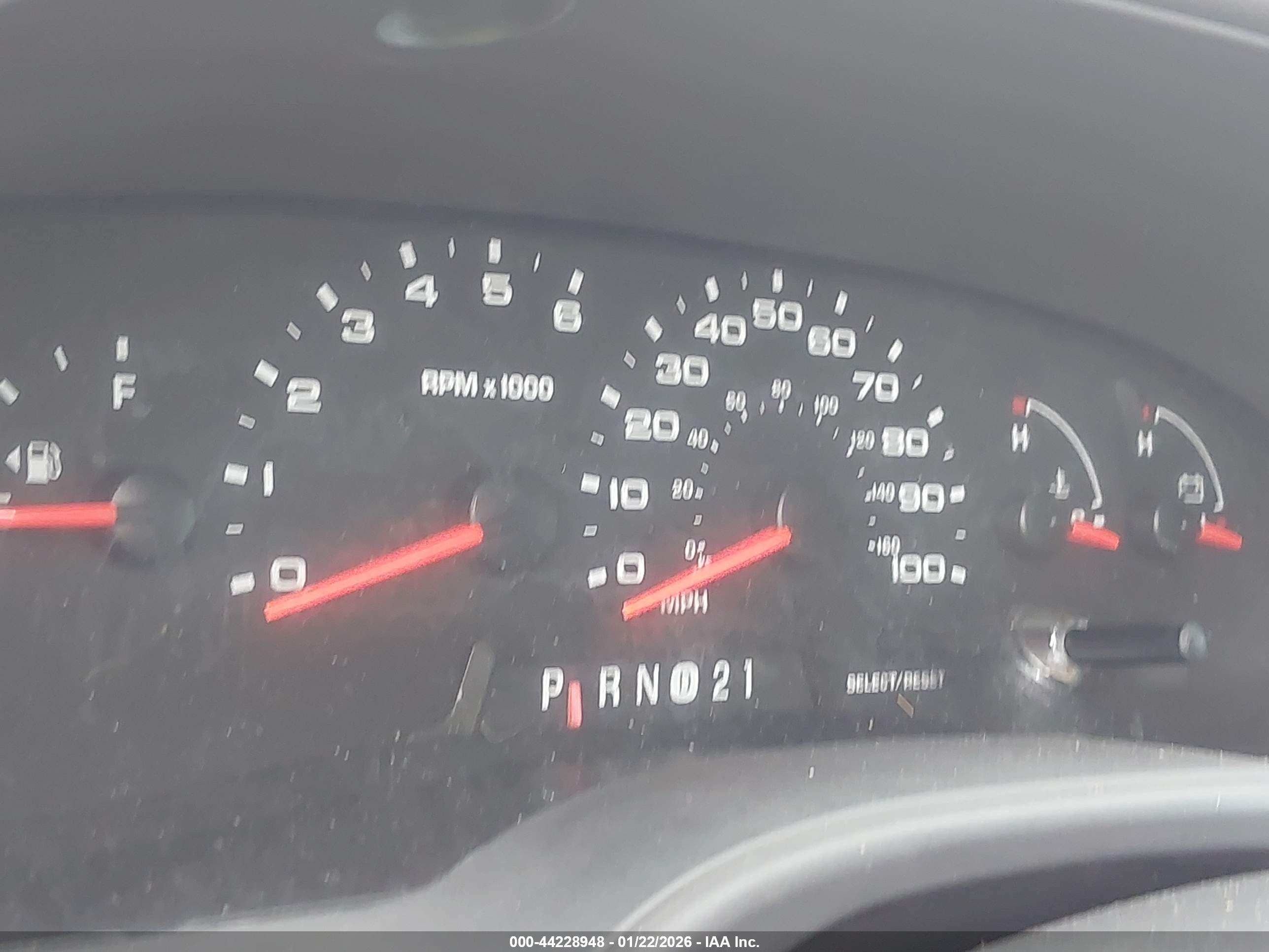 FORD E-150 image 7