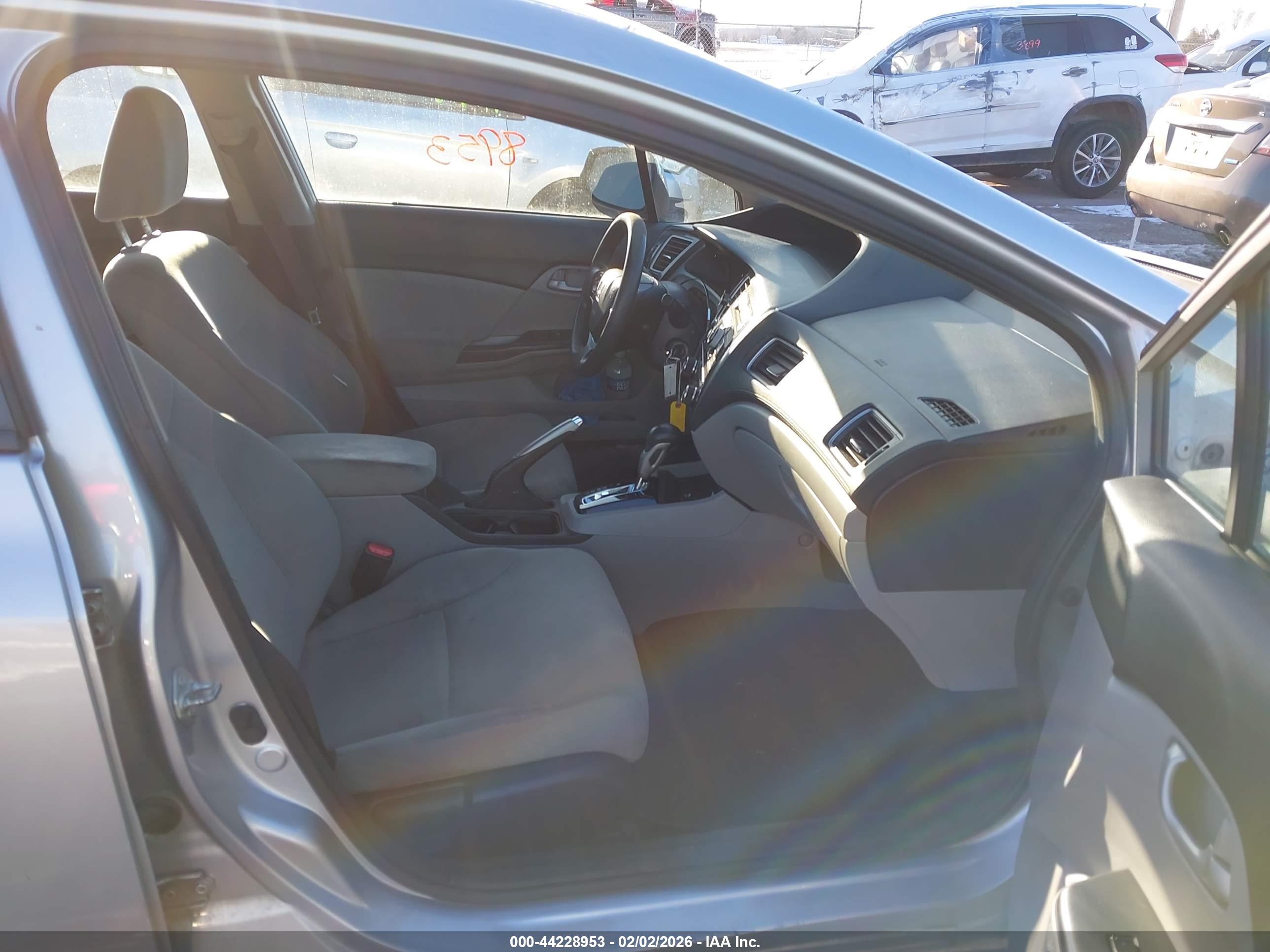 HONDA CIVIC image 5