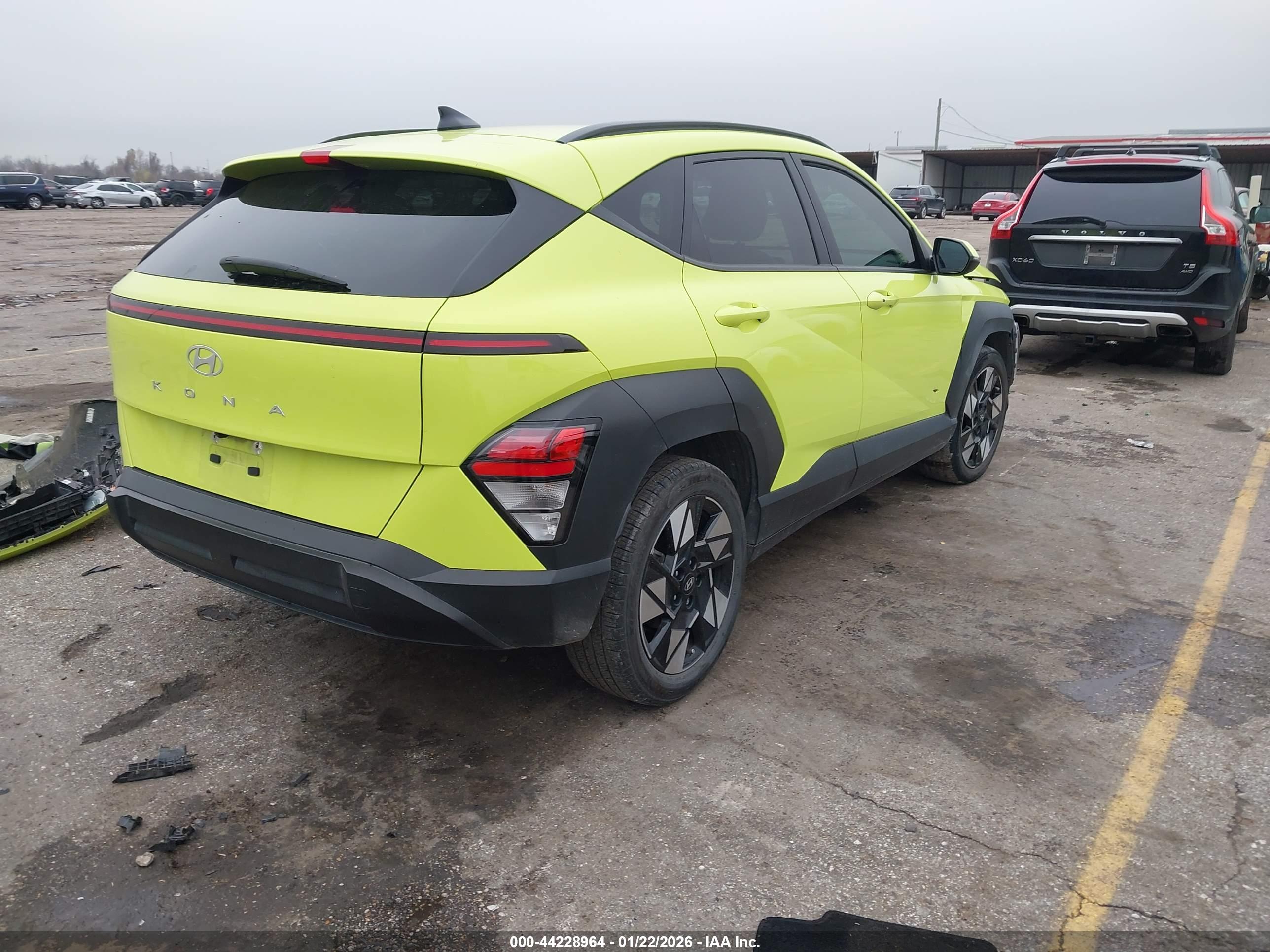 HYUNDAI KONA image 4