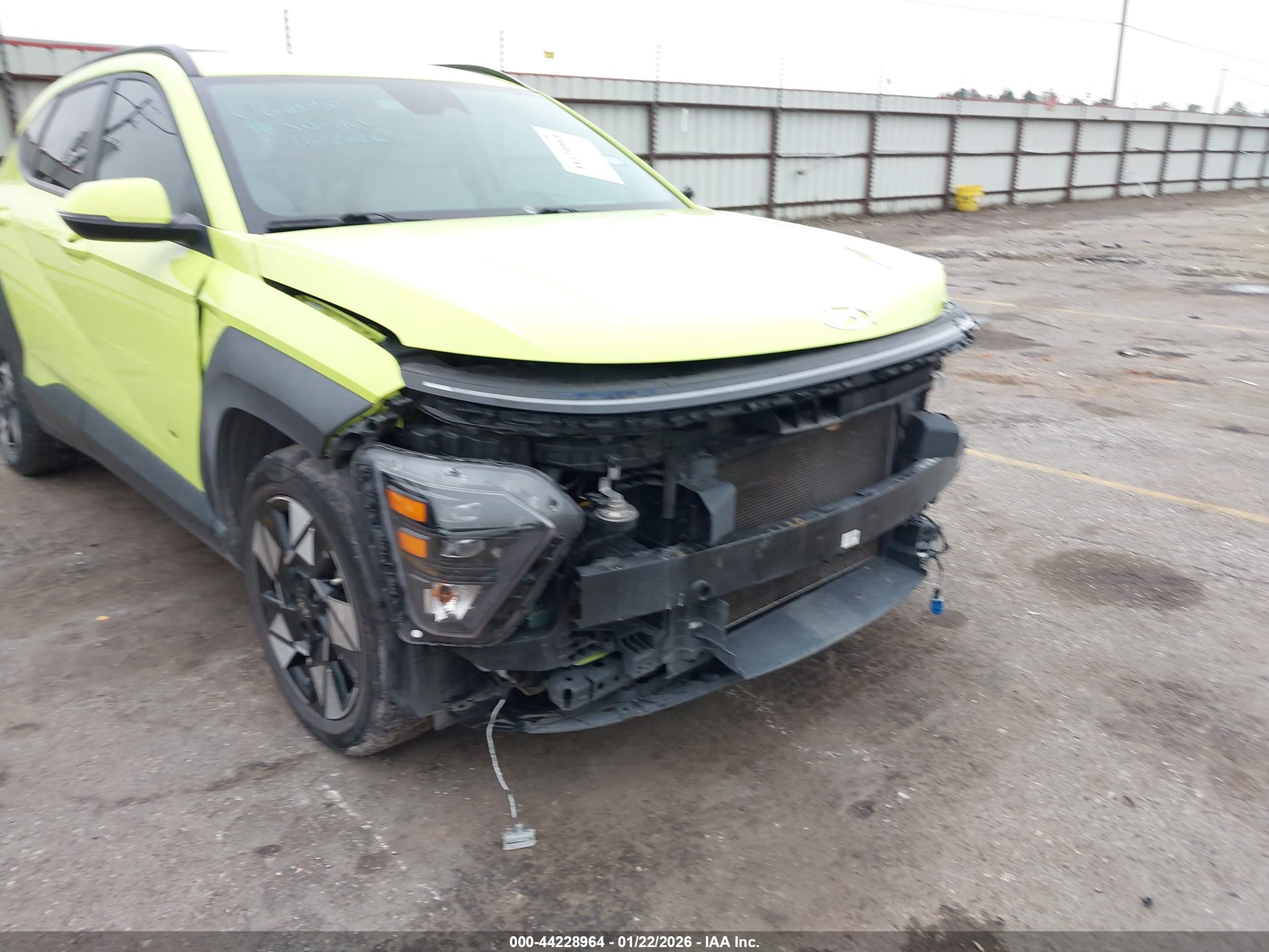 HYUNDAI KONA image 6