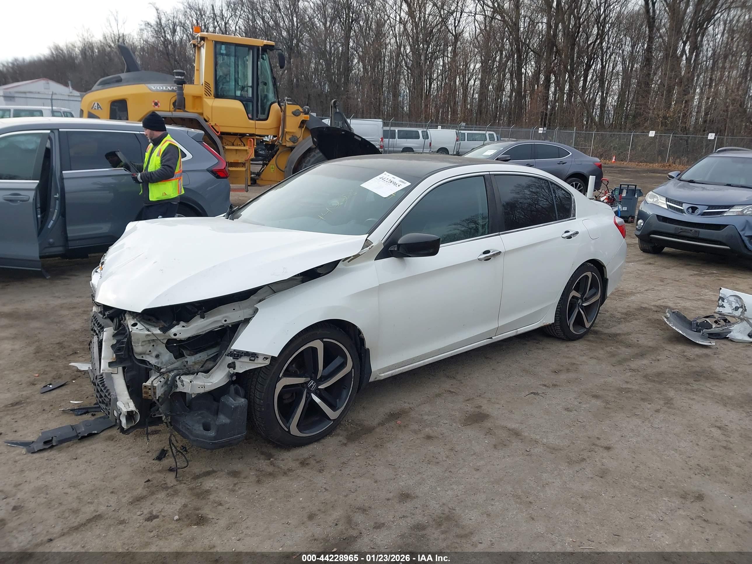 HONDA ACCORD image 2