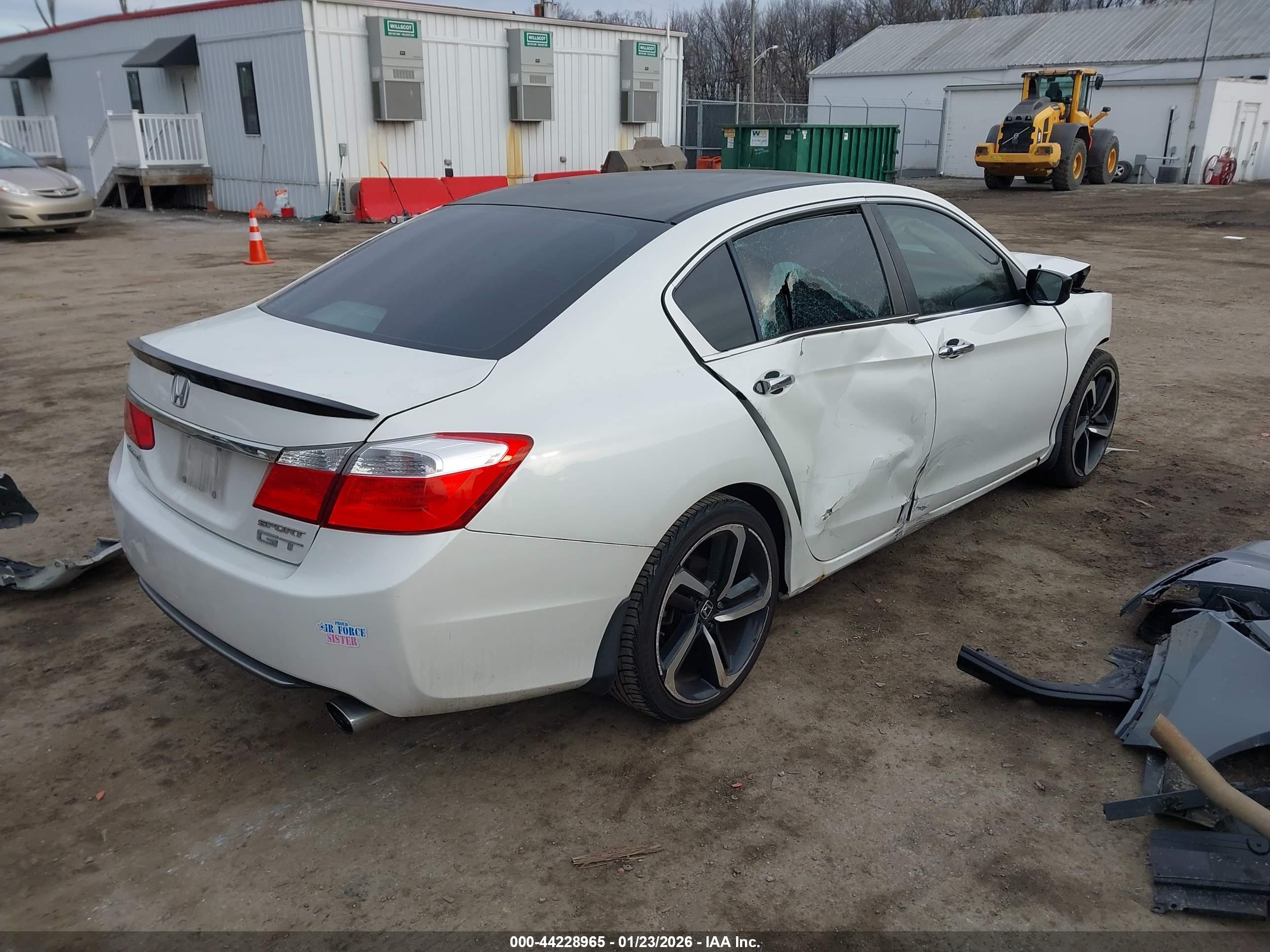 HONDA ACCORD image 4