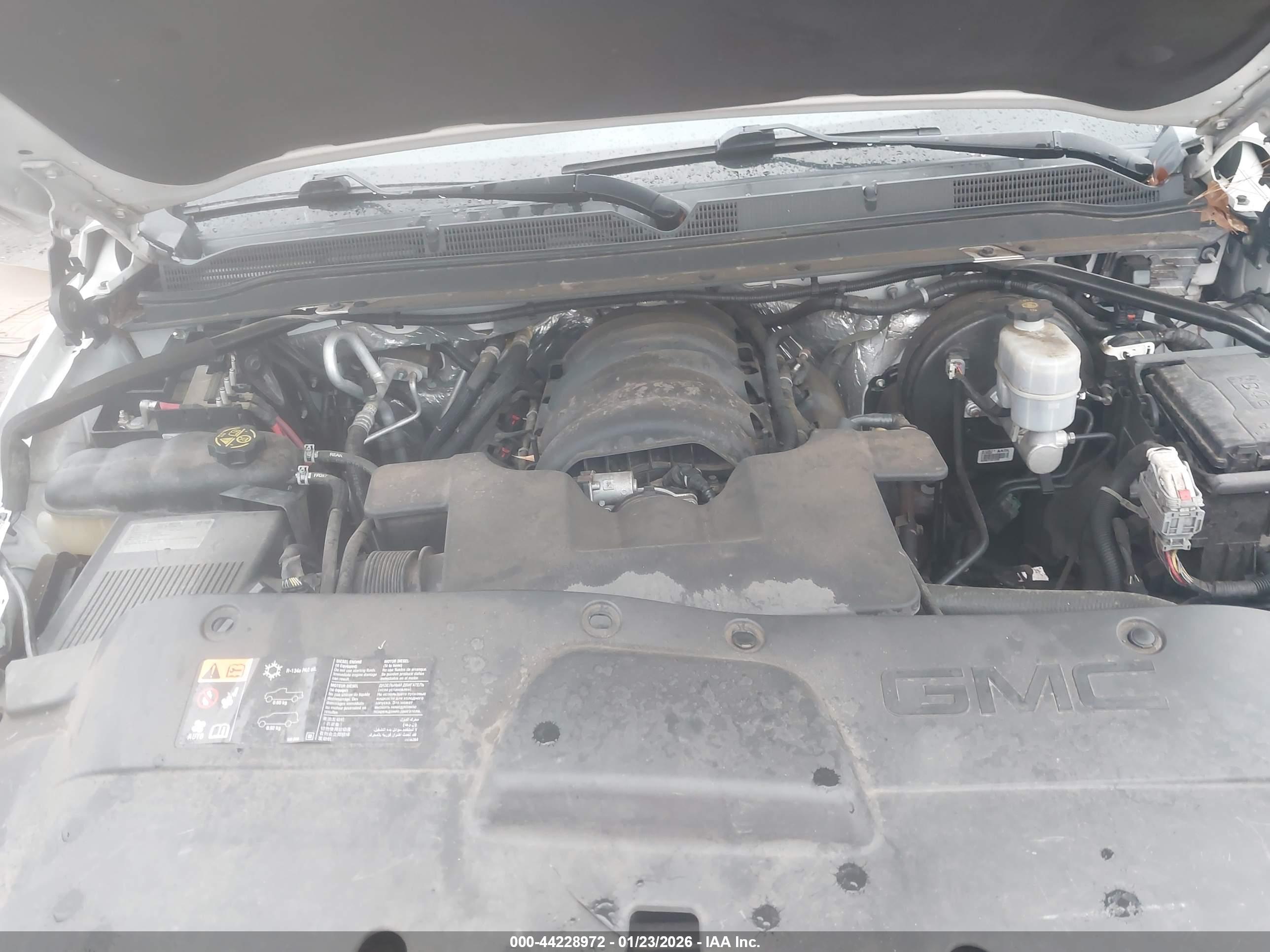 GMC YUKON image 10