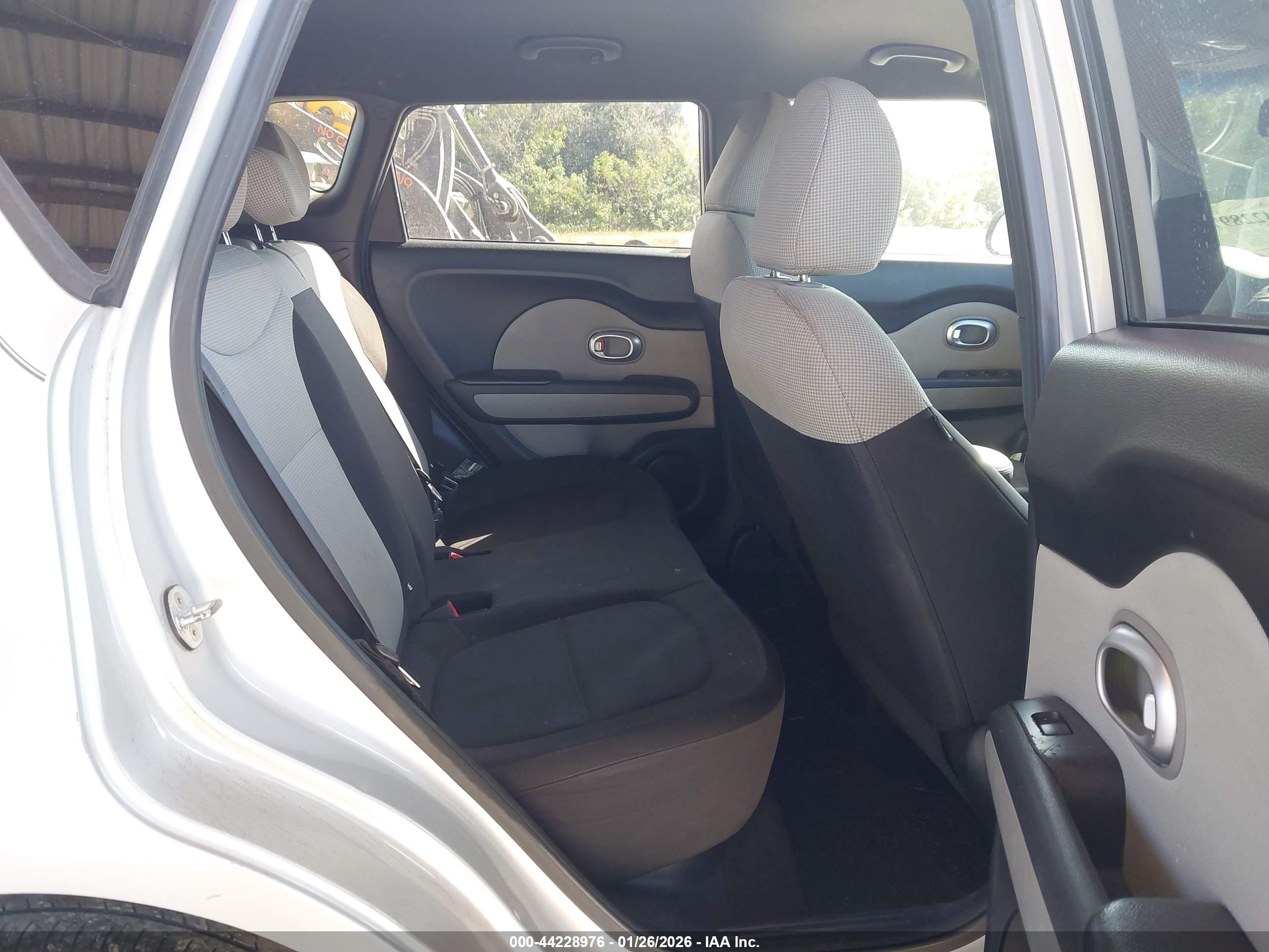 KIA SOUL image 8