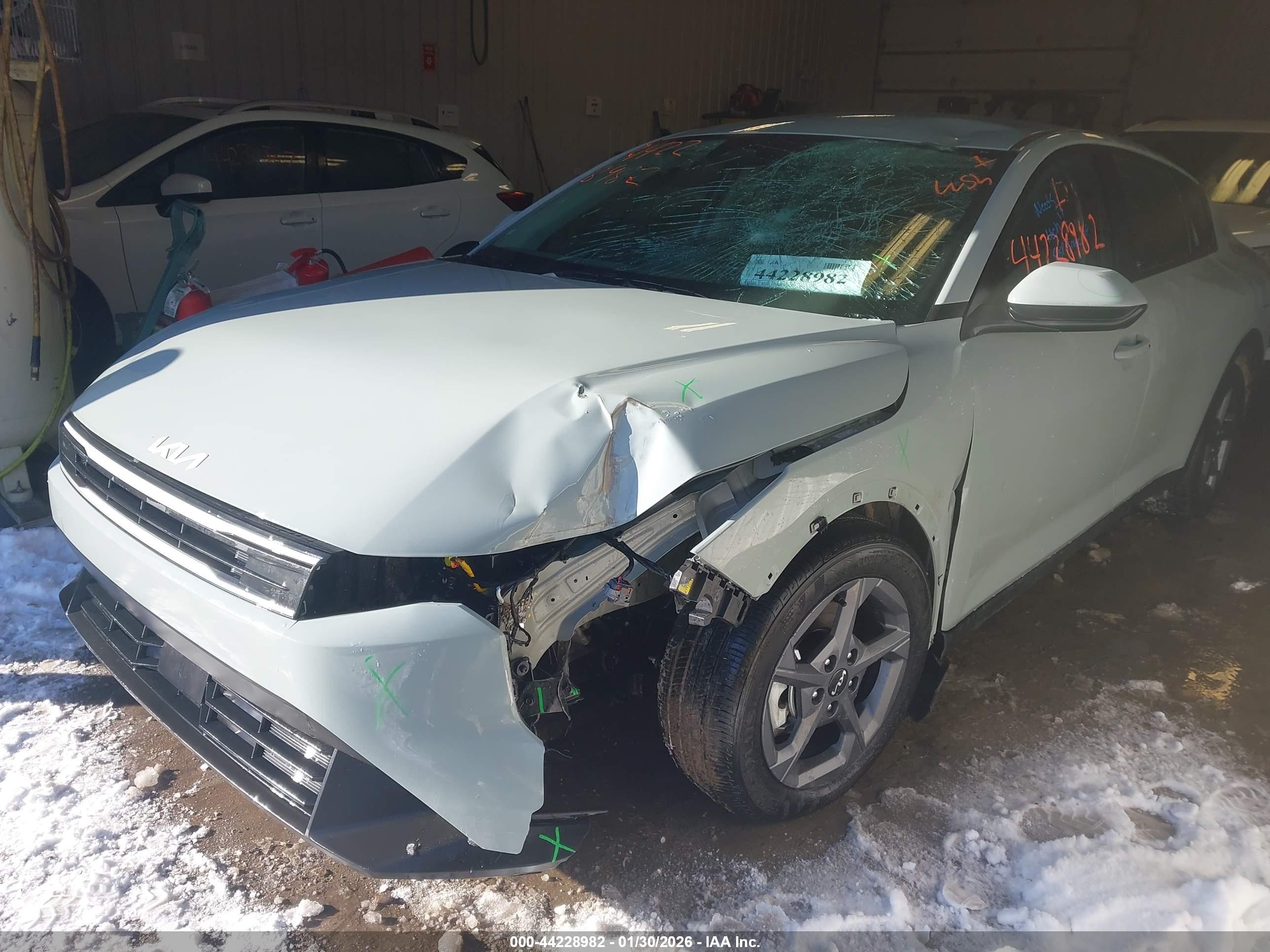 KIA K4 image 6
