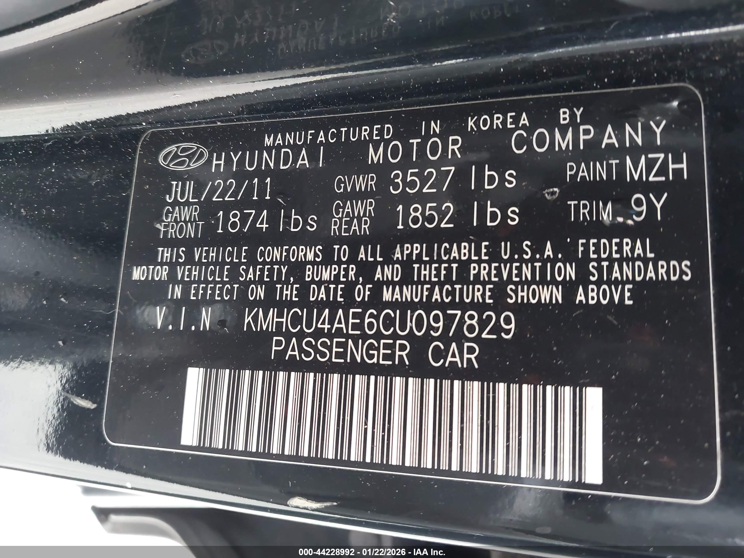 HYUNDAI ACCENT image 9
