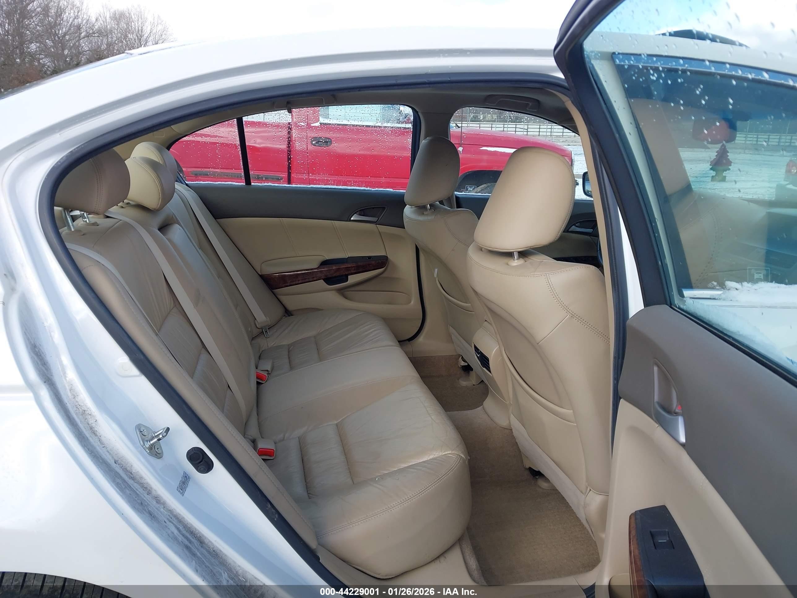 HONDA ACCORD image 8