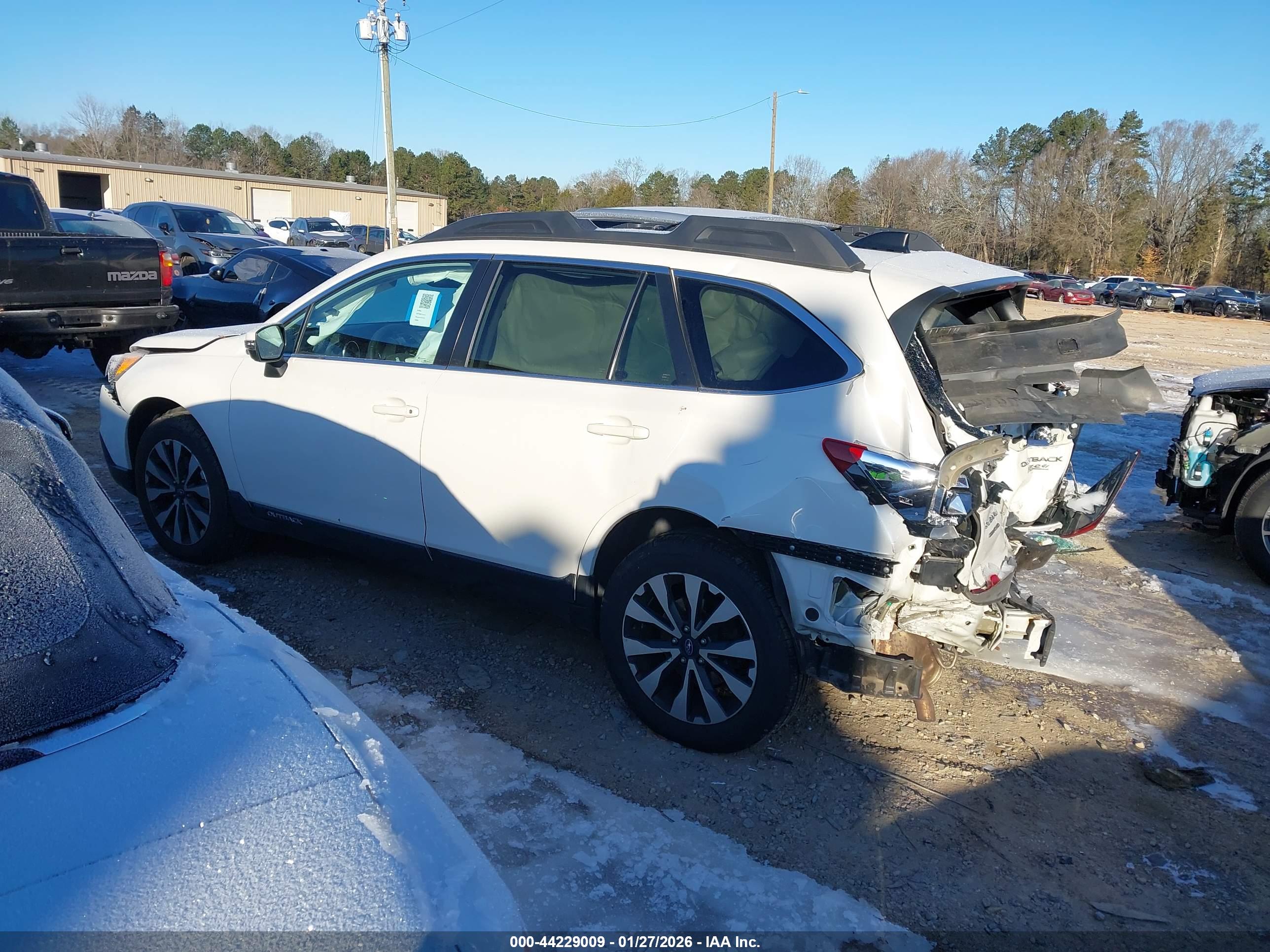 SUBARU OUTBACK image 3