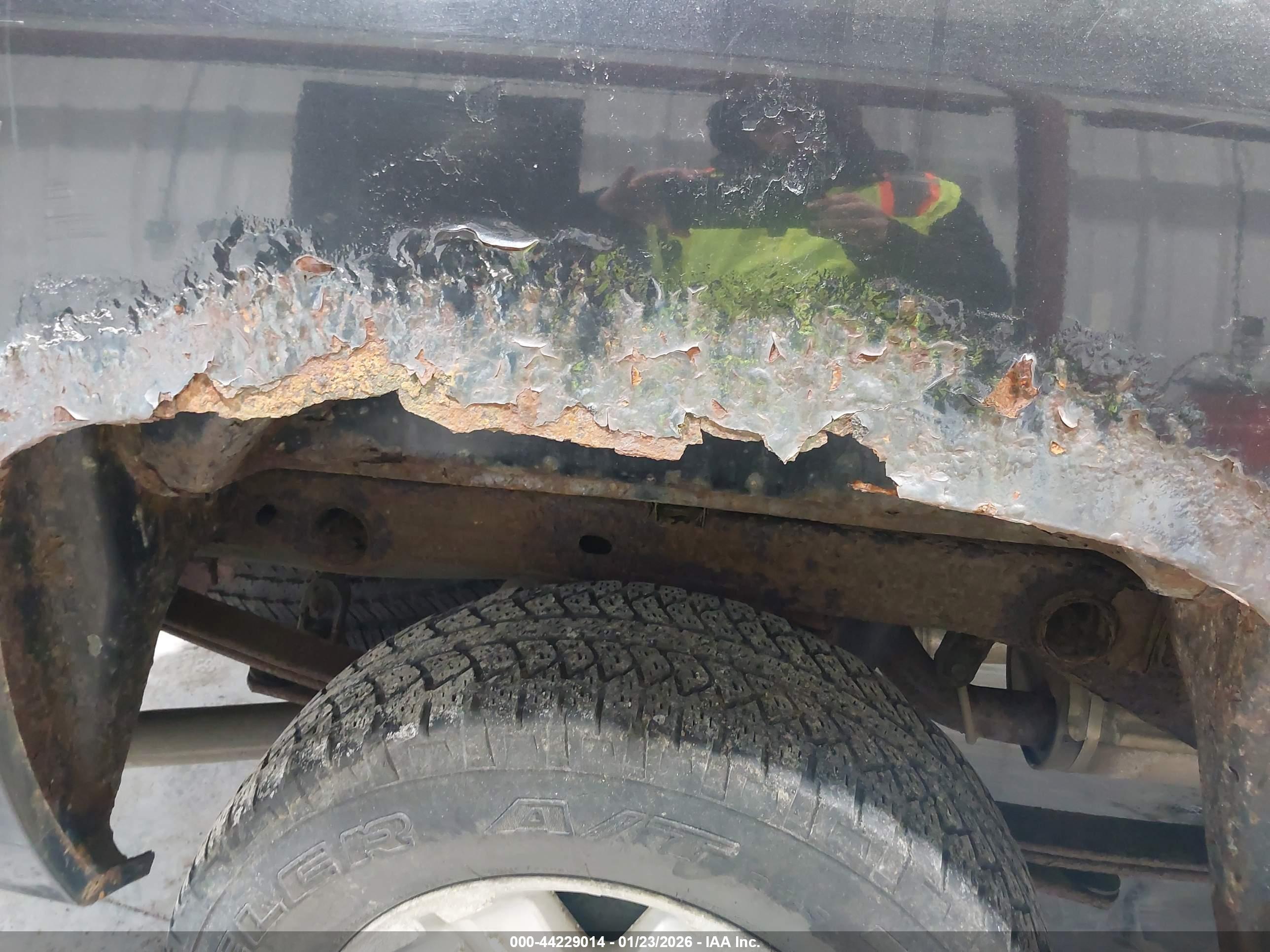 CHEVROLET SILVERADO image 6