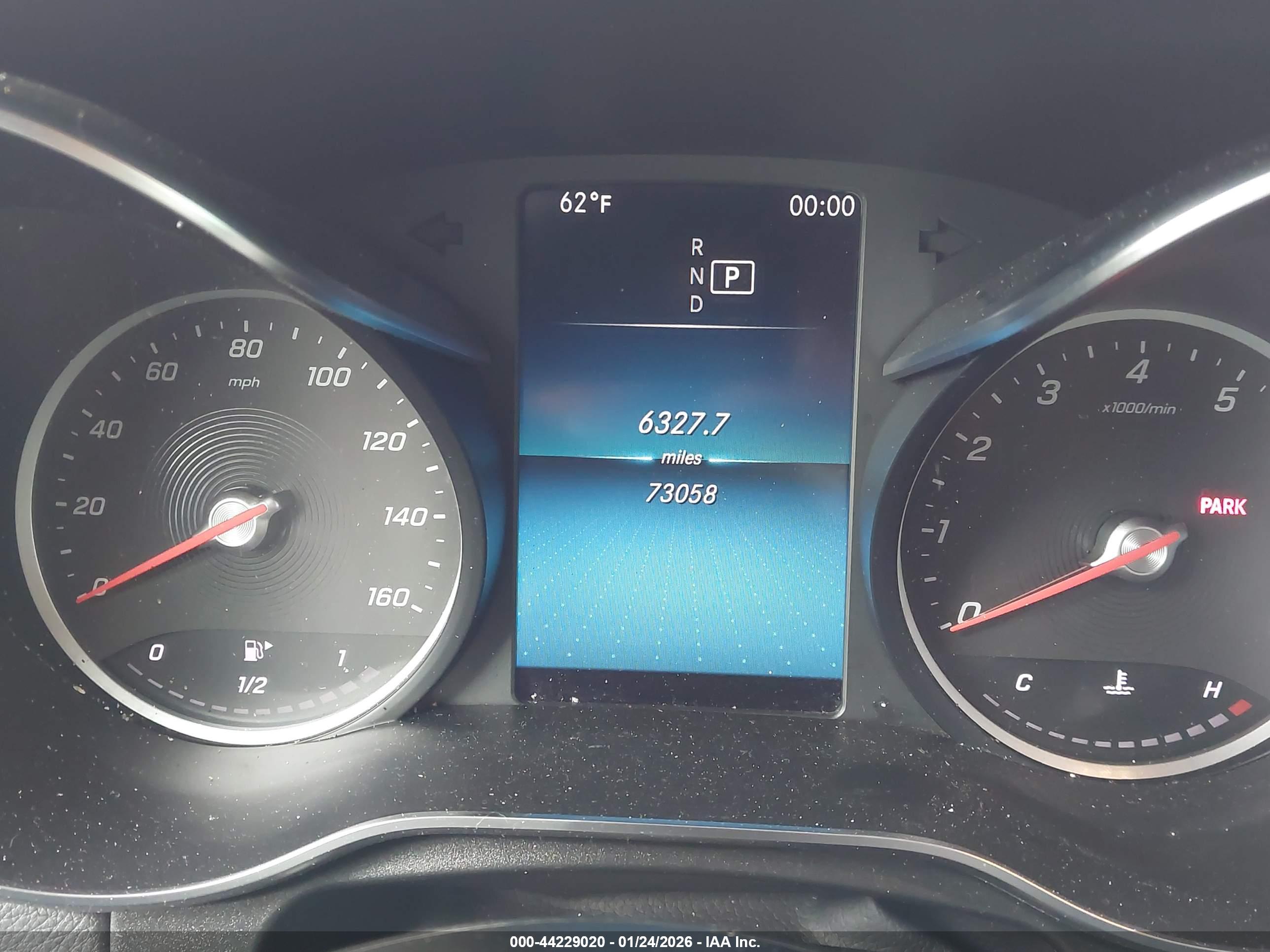 MERCEDES-BENZ GLC image 7