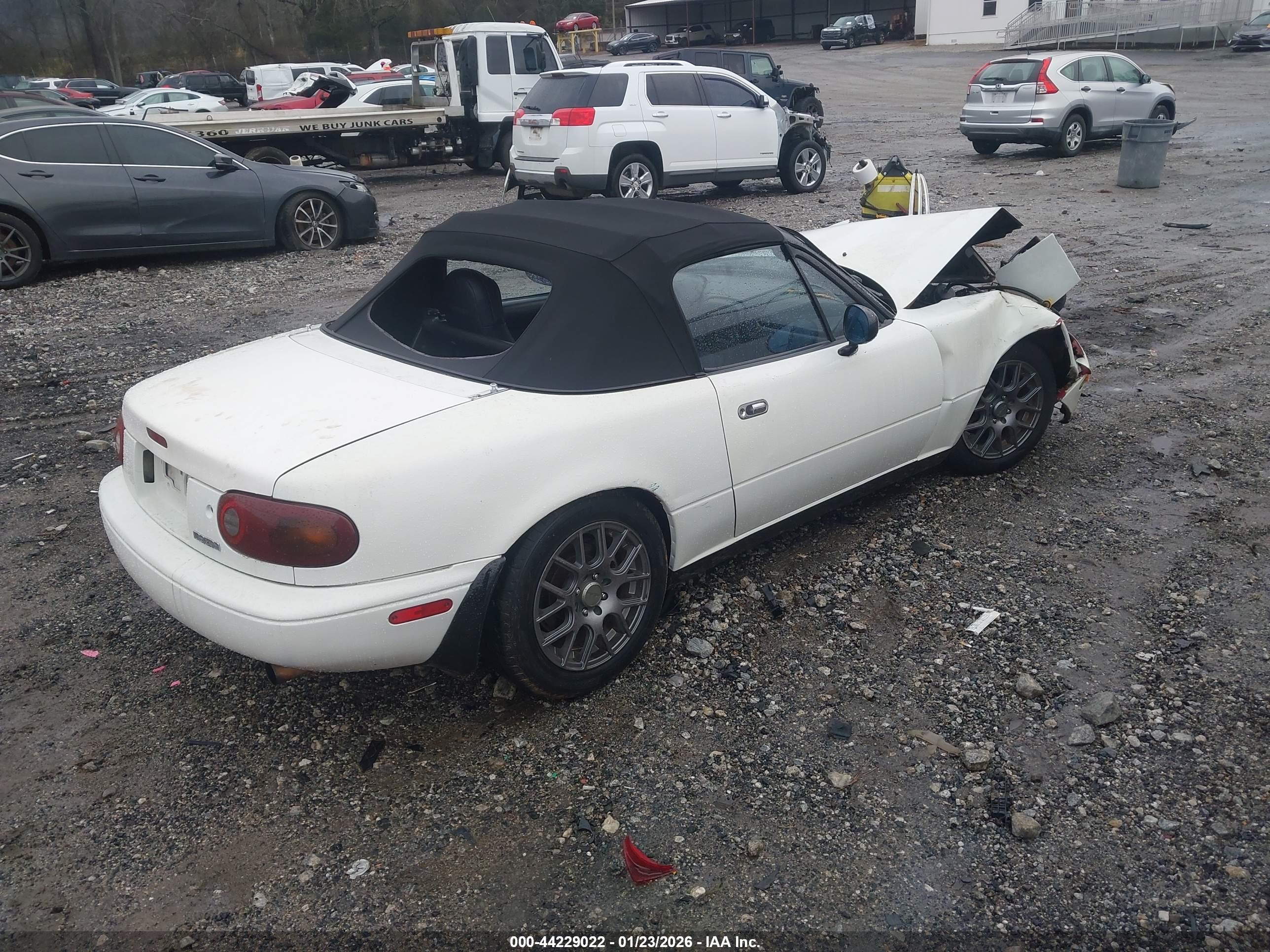 MAZDA MX-5 image 4