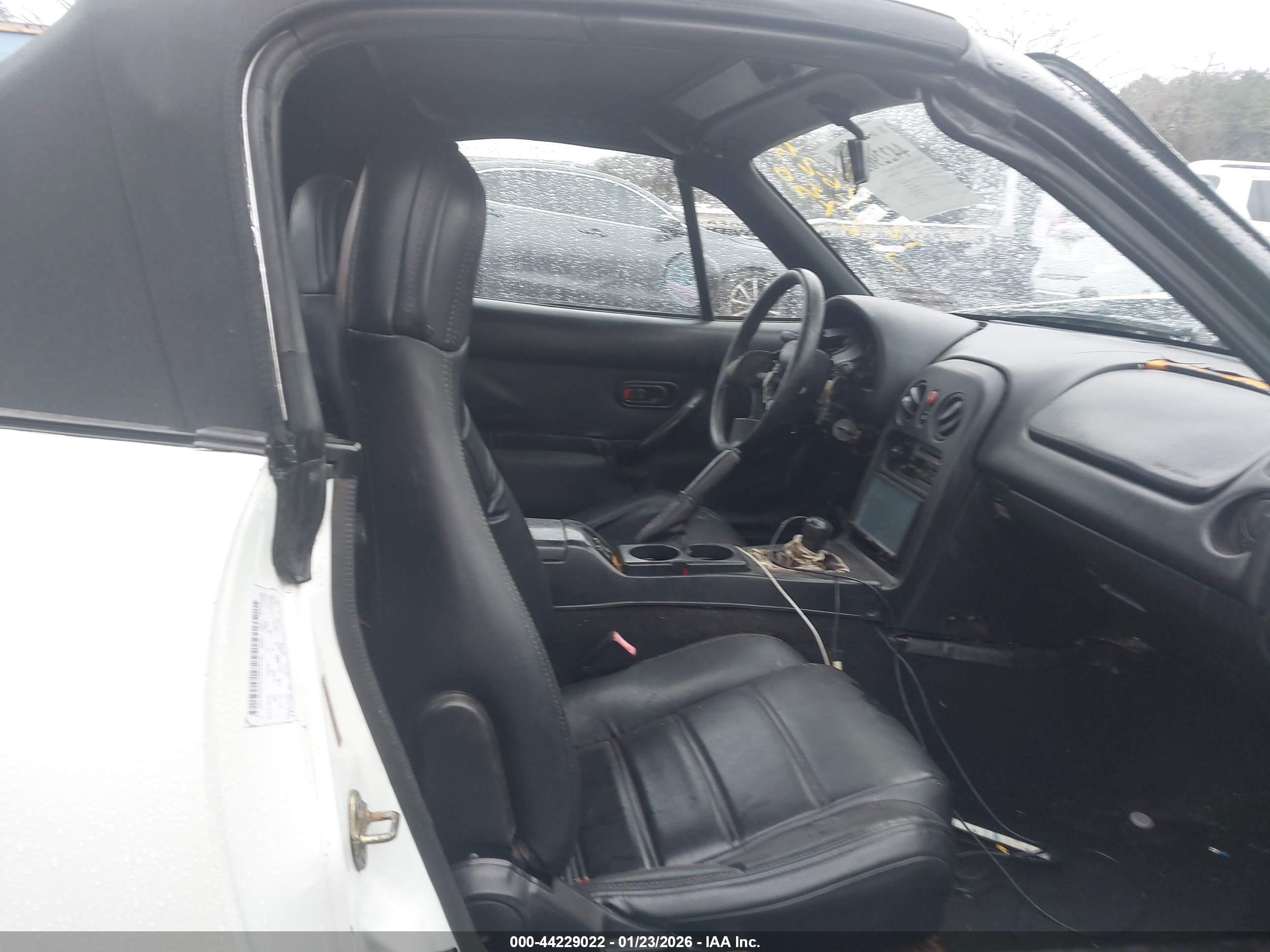 MAZDA MX-5 image 5