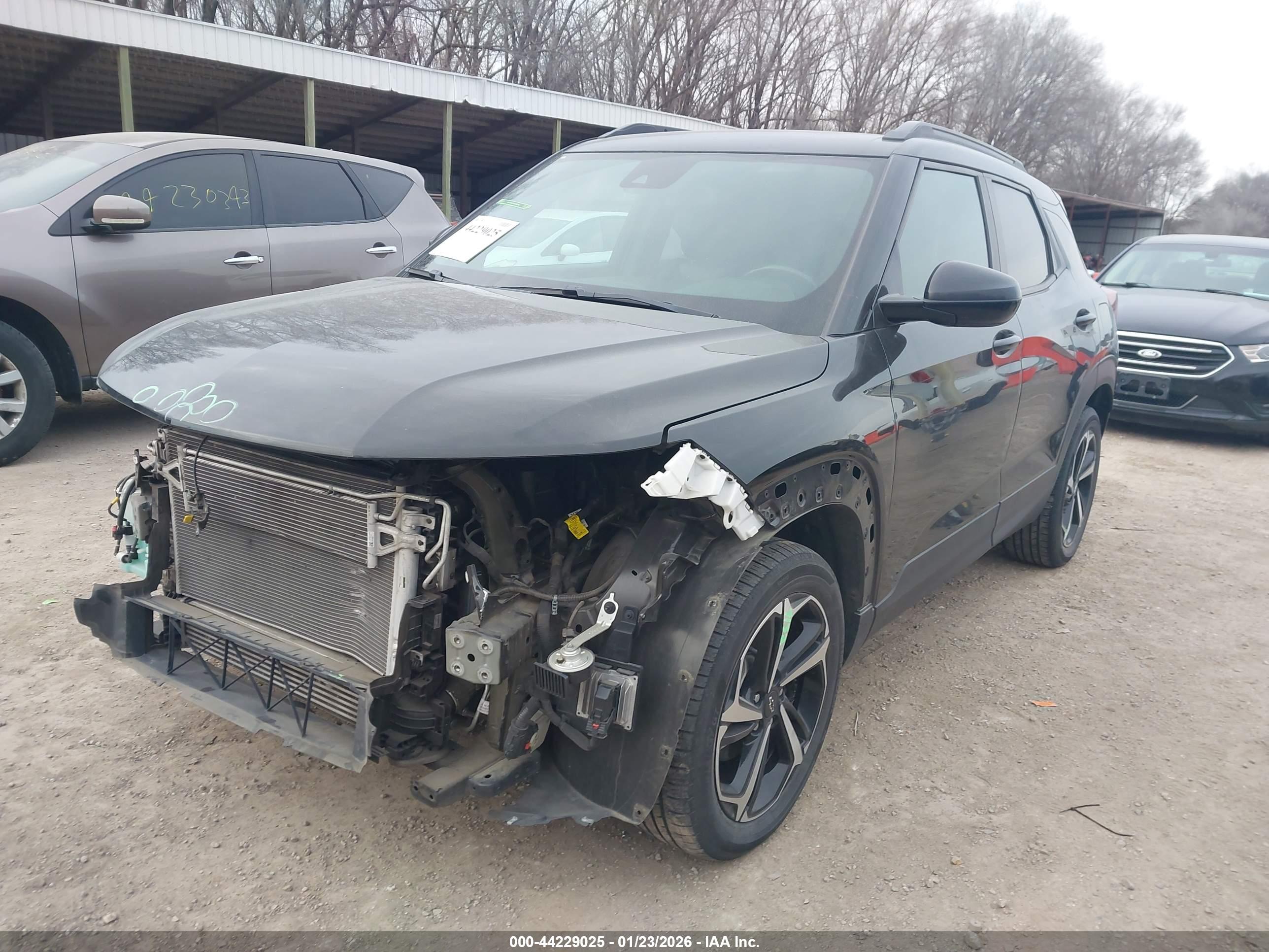 CHEVROLET TRAILBLAZER image 2