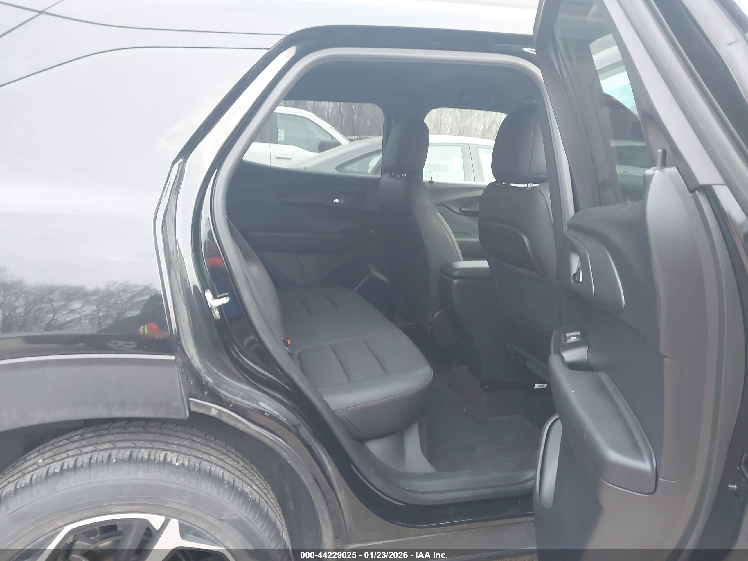 CHEVROLET TRAILBLAZER image 8