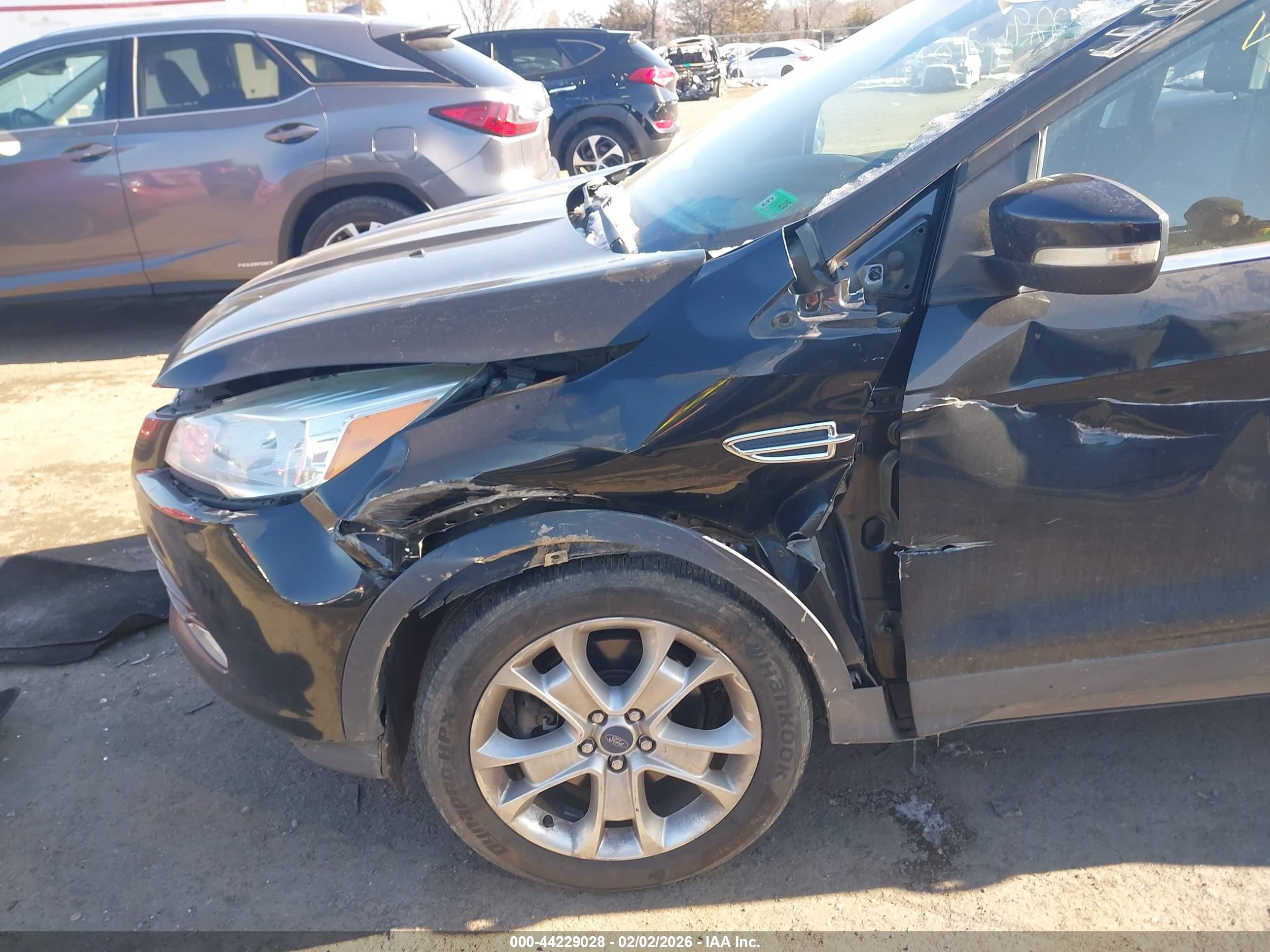 FORD ESCAPE image 6