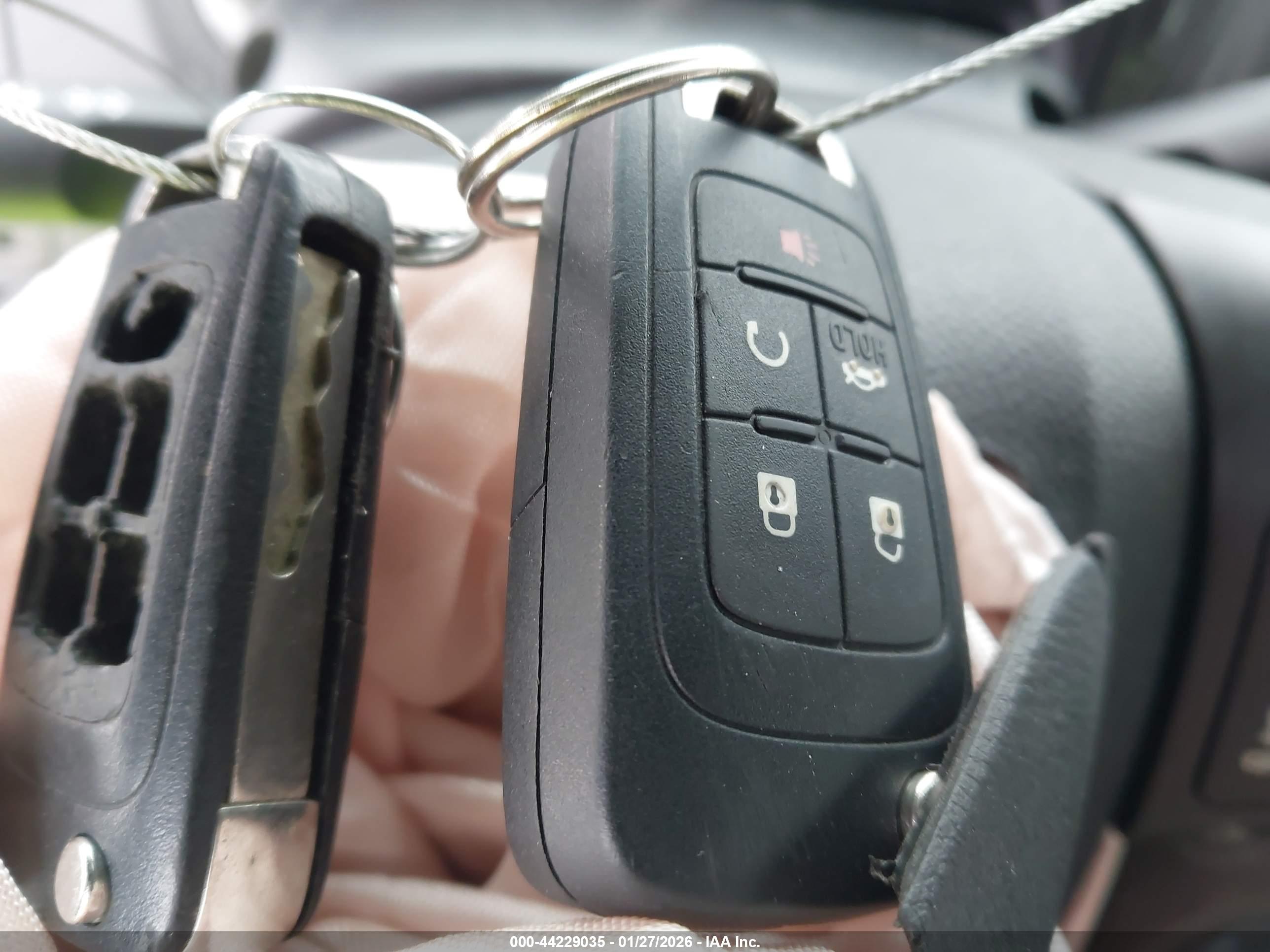 CHEVROLET VOLT image 11